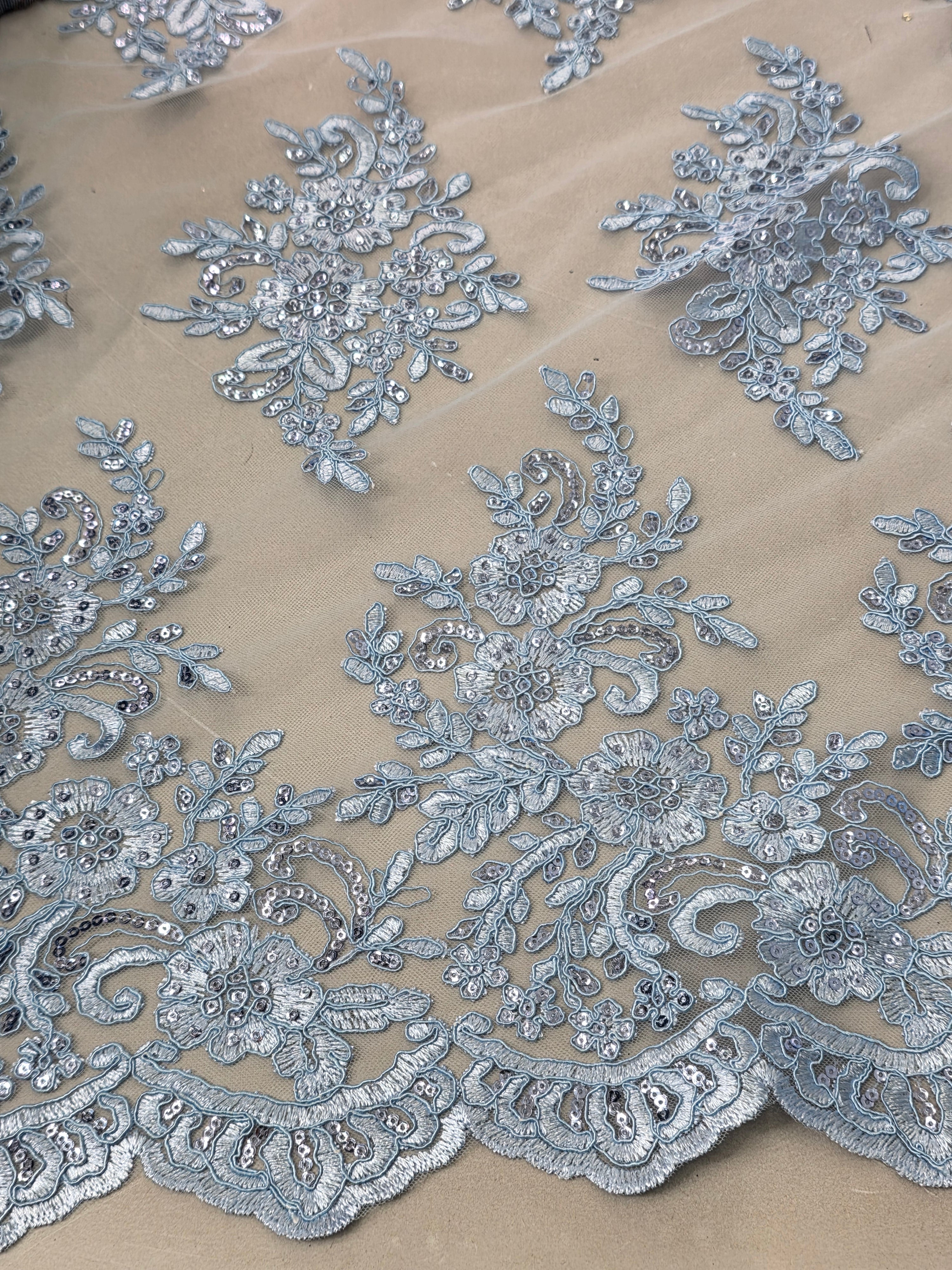 Tul Bordado Con Diseño Floral Con Lentejuela Color Cielo- HH039 ideal para vestidos de noche de boda y de XV años