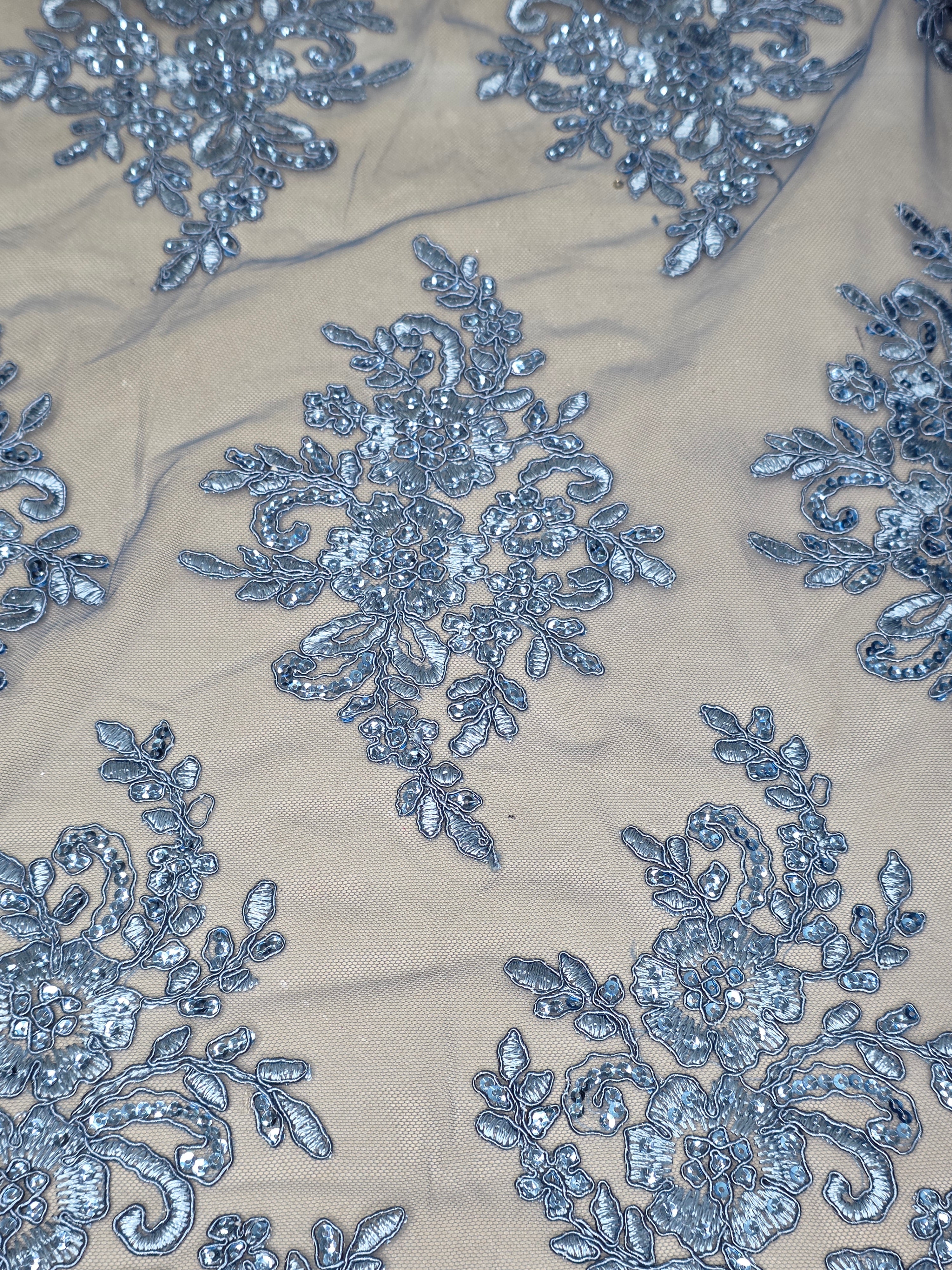 Tul Bordado Con Diseño Floral Con Lentejuela Color Plumbago - HH039 ideal para vestidos de noche de boda y de XV años