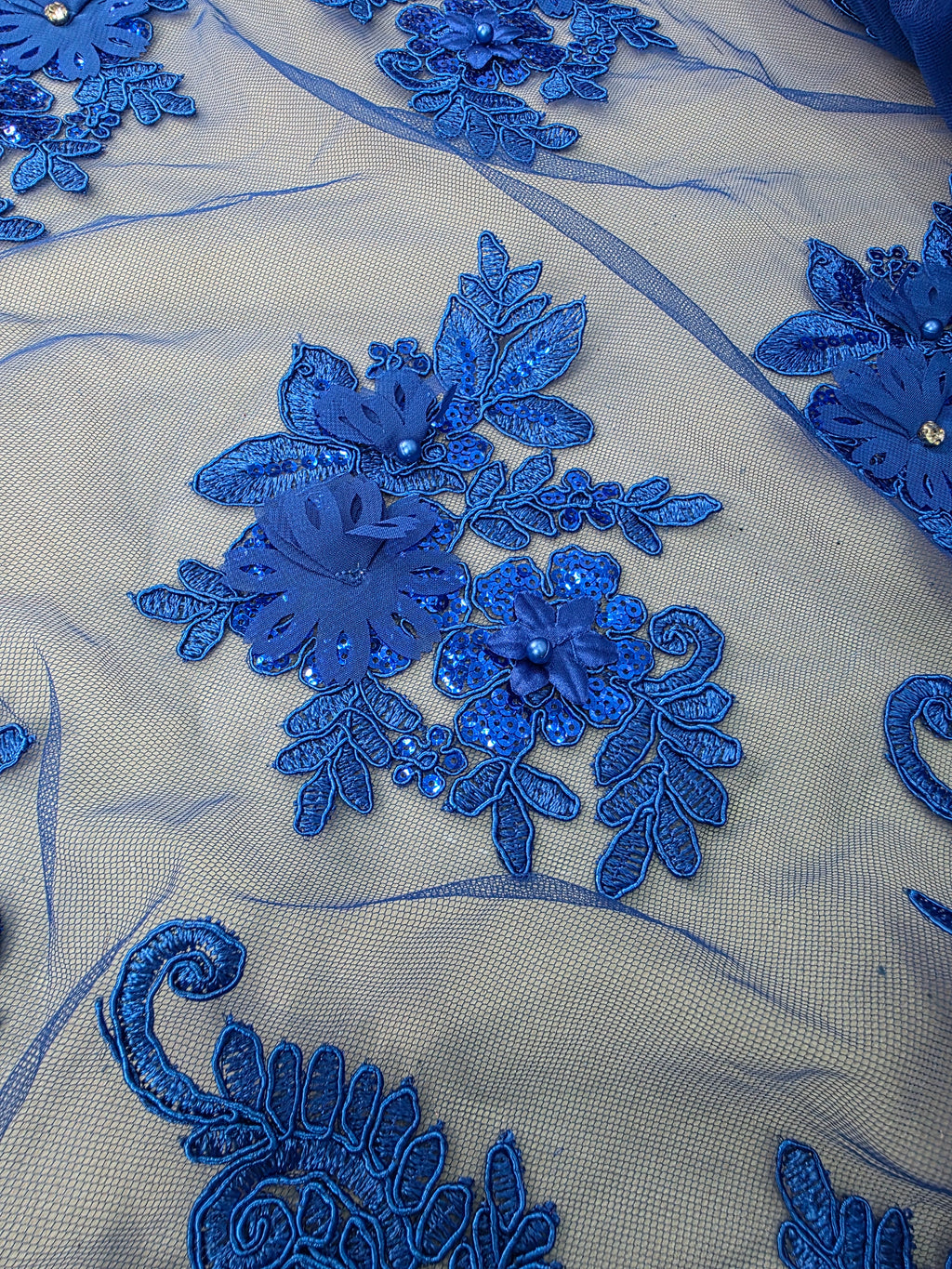 Tul Bordado Con Floral 3D, Lentejuela Y Perlas Color Azul Rey- HH160 ideal para vestidos de noche de boda y de XV años