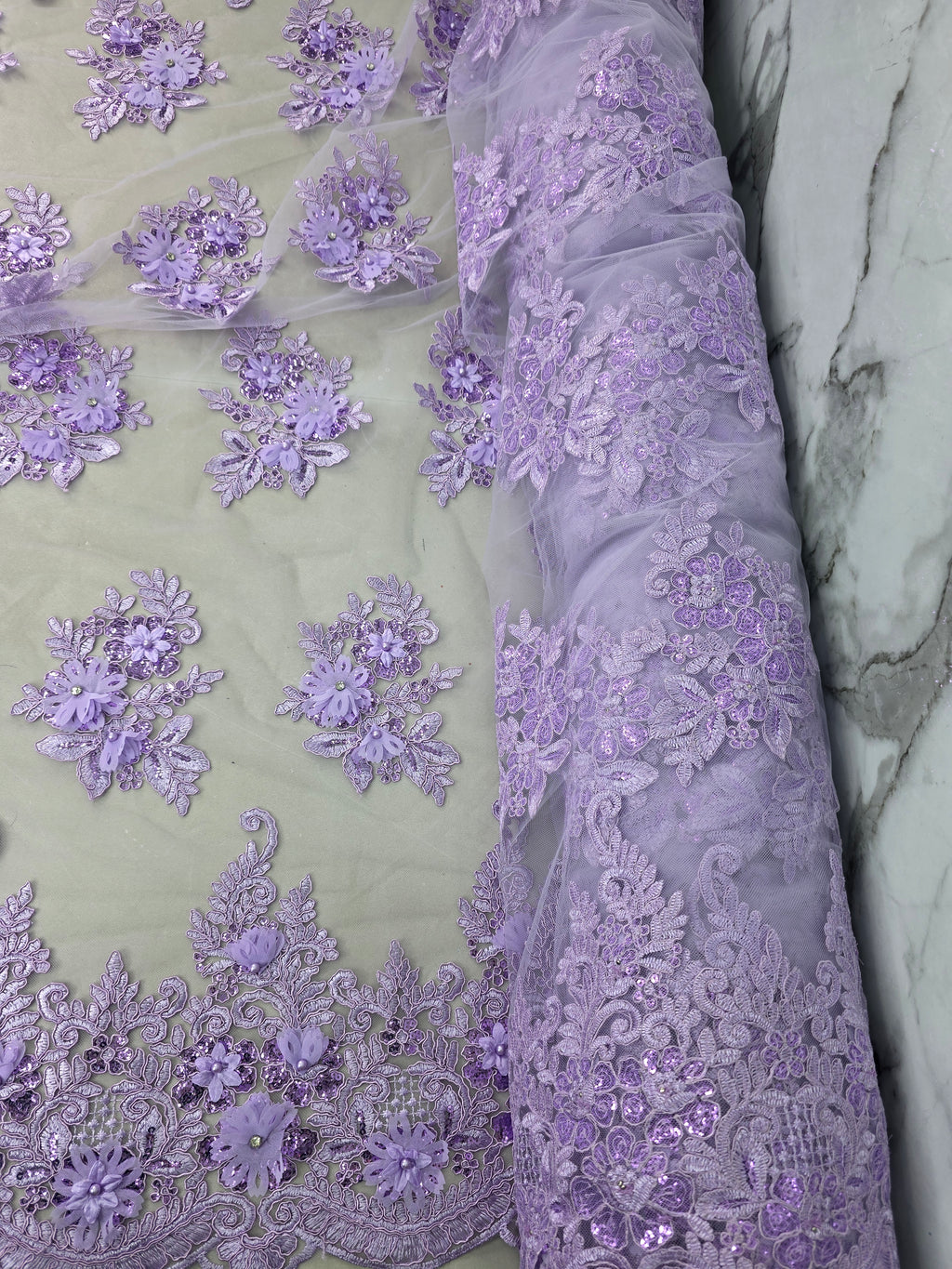 Tul Bordado Con Floral 3D, Lentejuela Y Perlas Color Lila- HH160 ideal para vestidos de noche de boda y de XV años