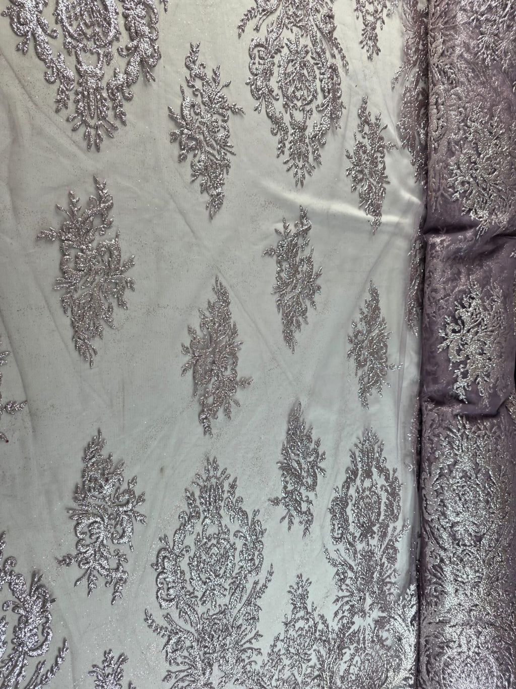 Tul Bordado Con Diseño En Acabado Glitter Color Morado- HH169 ideal para vestidos de noche de boda y de XV años
