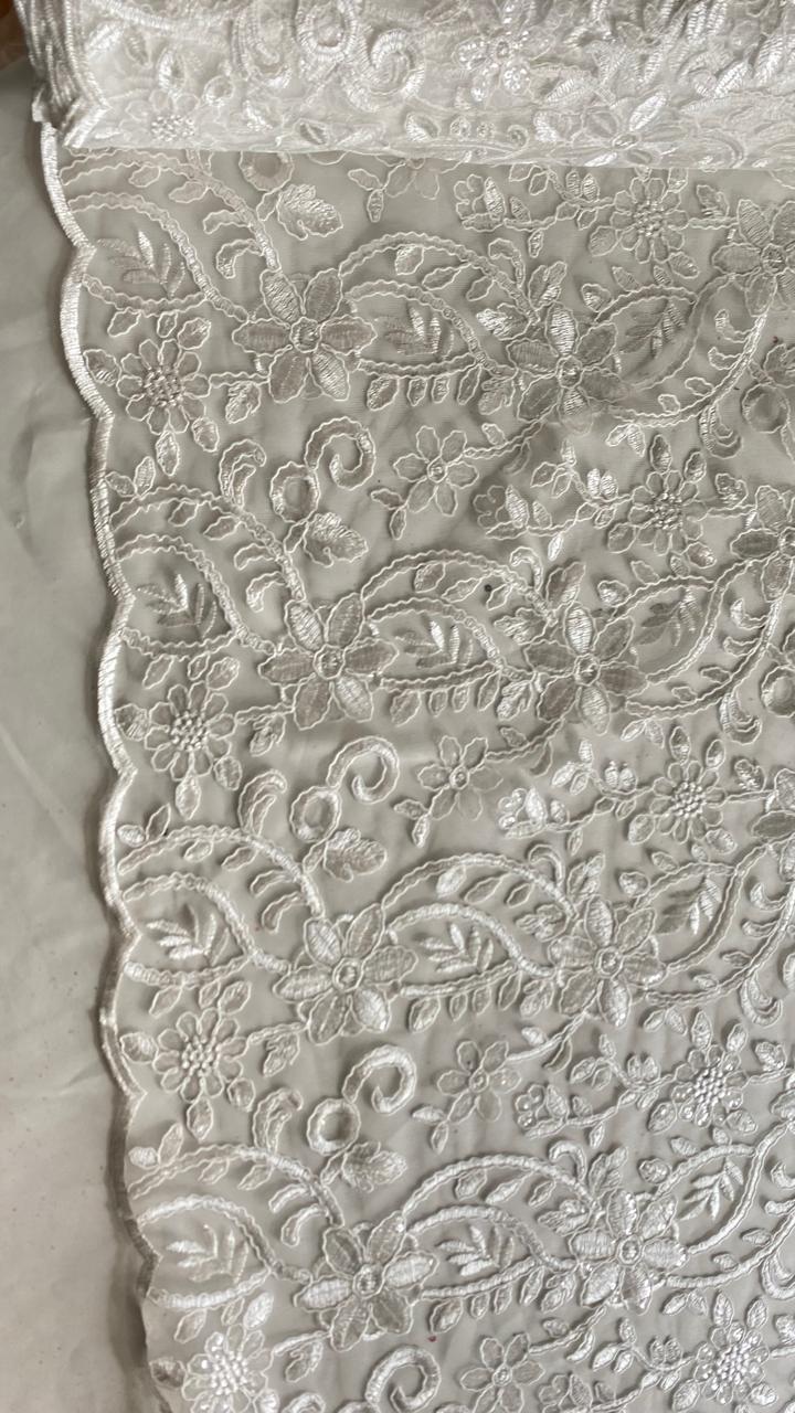 Tul Bordado Con Diseño Floral Con Lentejuela Color Hueso -HH193 ideal para vestidos de noche de boda y de XV años
