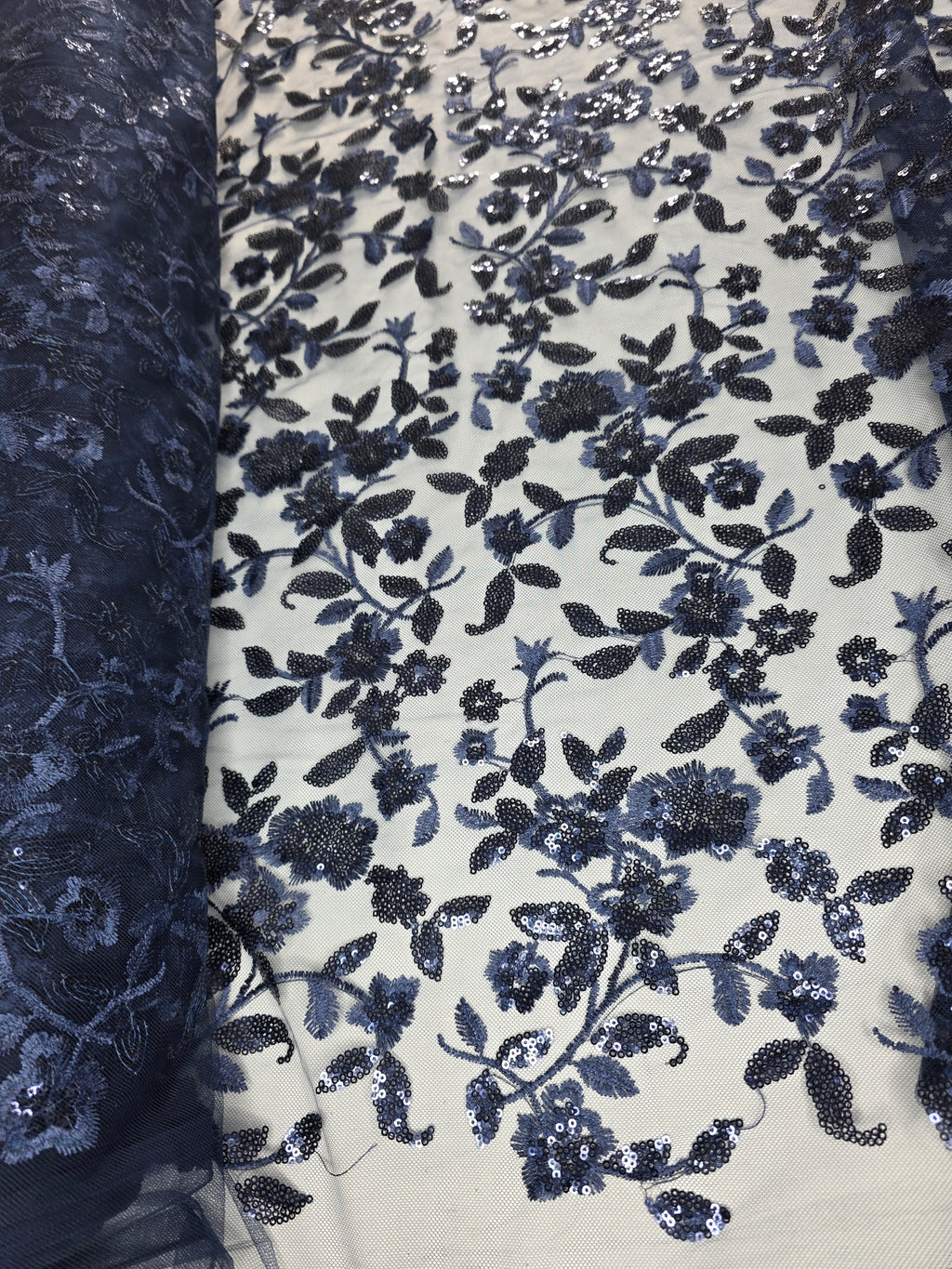 Tul Bordado Diseño Floral Con Lentejuela Color Marino -HH195 ideal para vestidos de noche de boda y de XV años