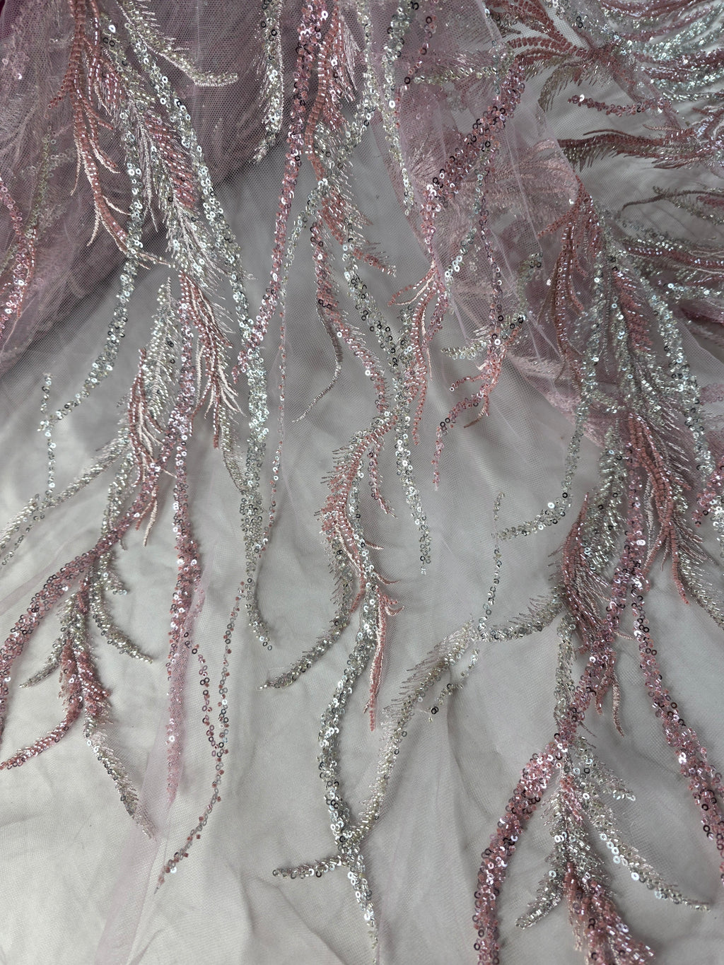 Tul Bordado Con Ramas En Lentejuela Y Chaquira Color Rosa -HH196 ideal para vestidos de noche de boda y de XV años