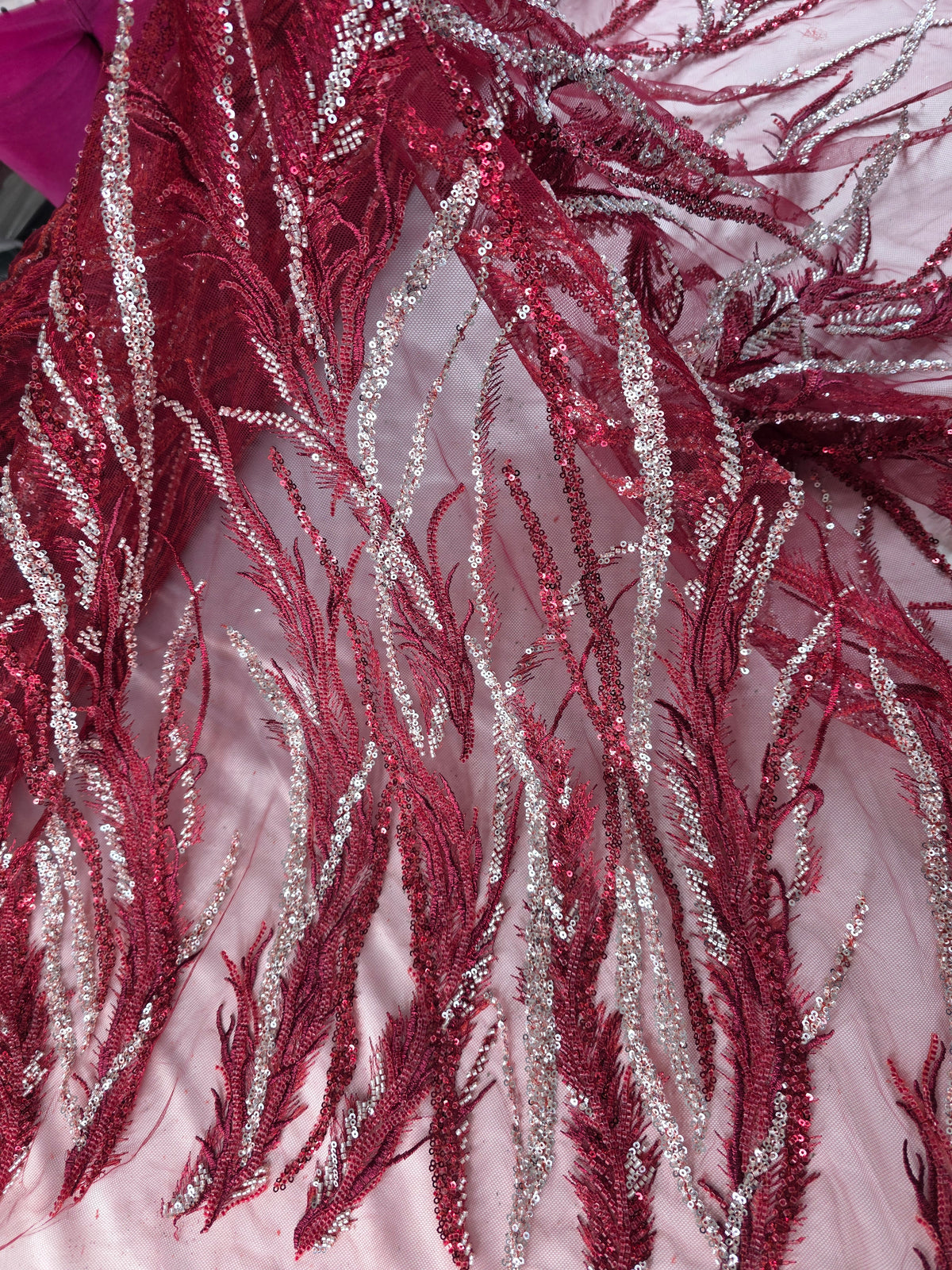 Tul Bordado Con Ramas En Lentejuela Y Chaquira Color Vino -HH196 ideal para vestidos de noche de boda y de XV años (Copia)
