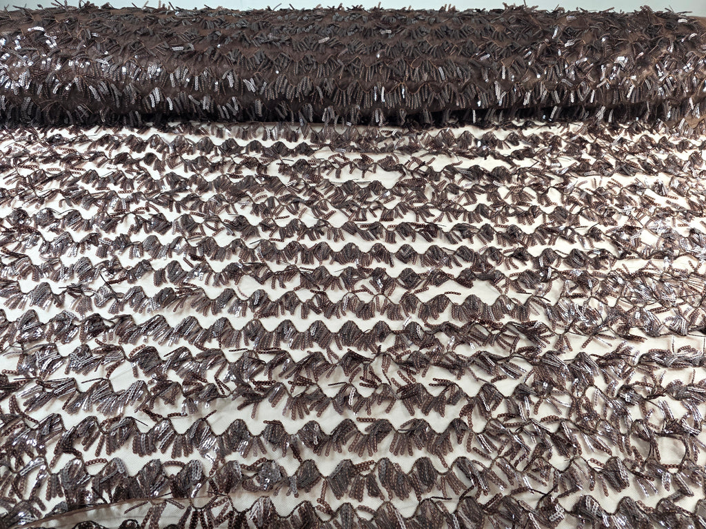 Tul Bordado Con Textura De Flequillos en Lentejuela Color Café -HH209 ideal para vestidos de noche de boda y de XV años