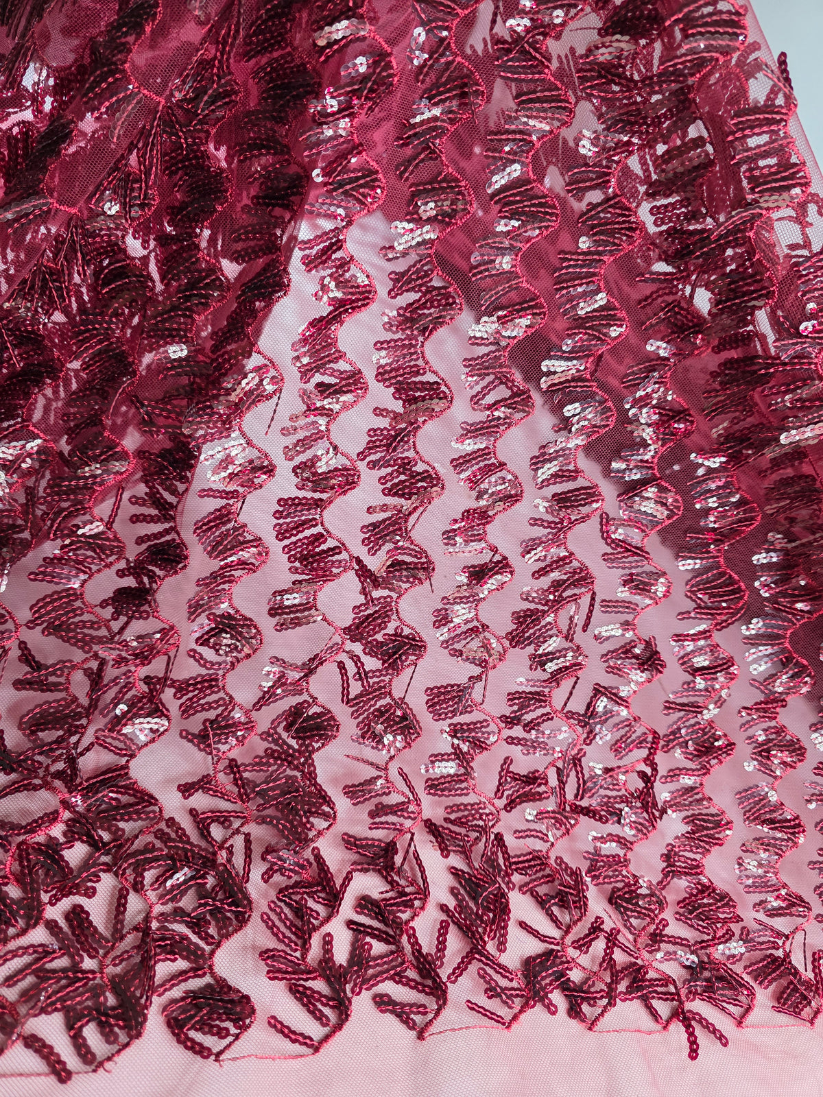 Tul Bordado Con Textura De Flequillos en Lentejuela Color Vino -HH209 ideal para vestidos de noche de boda y de XV años