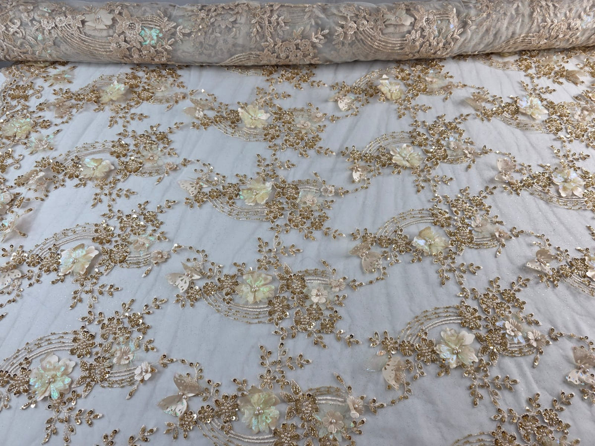 Tul Bordado Con Flores Y Mariposas 3D Aplicaciones de Perlas, Chaquira Y Lentejuela Color Oro- HH237 ideal para vestidos de noche y de XV años