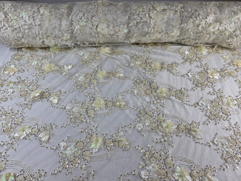 Tul Bordado Con Flores Y Mariposas 3D Aplicaciones de Perlas, Chaquira Y Lentejuela Color Ivory- HH237 ideal para vestidos de noche y de XV años