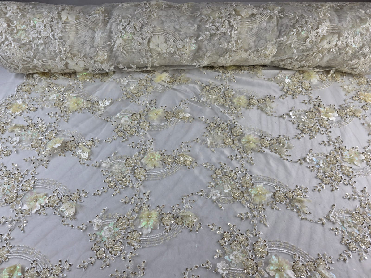Tul Bordado Con Flores Y Mariposas 3D Aplicaciones de Perlas, Chaquira Y Lentejuela Color Ivory- HH237 ideal para vestidos de noche y de XV años