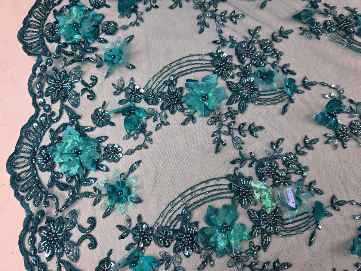 Tul Bordado Con Flores Y Mariposas 3D Aplicaciones de Perlas, Chaquira Y Lentejuela Color Verde- HH237 ideal para vestidos de noche y de XV años