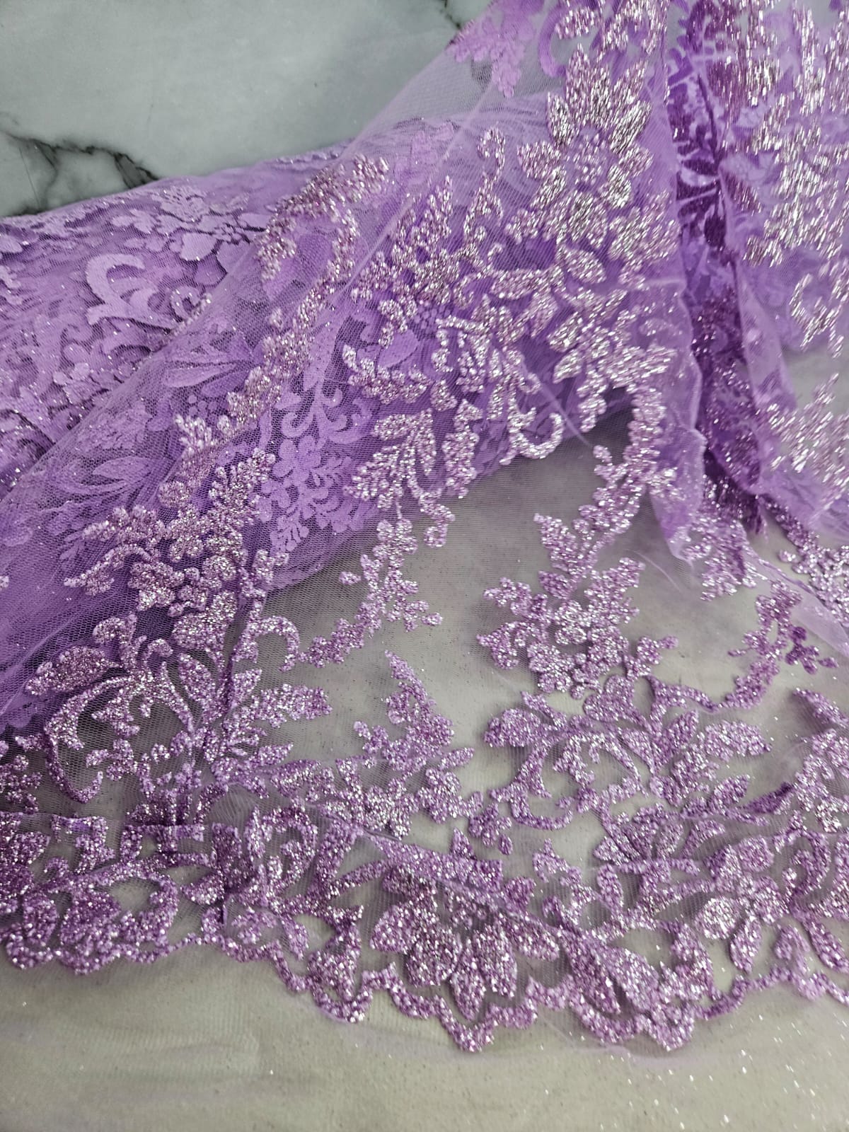 Tul Bordado Con Estampado en Glitter Diseño Floral Color Lila- HH240  ideal para vestidos de noche de boda y de XV años