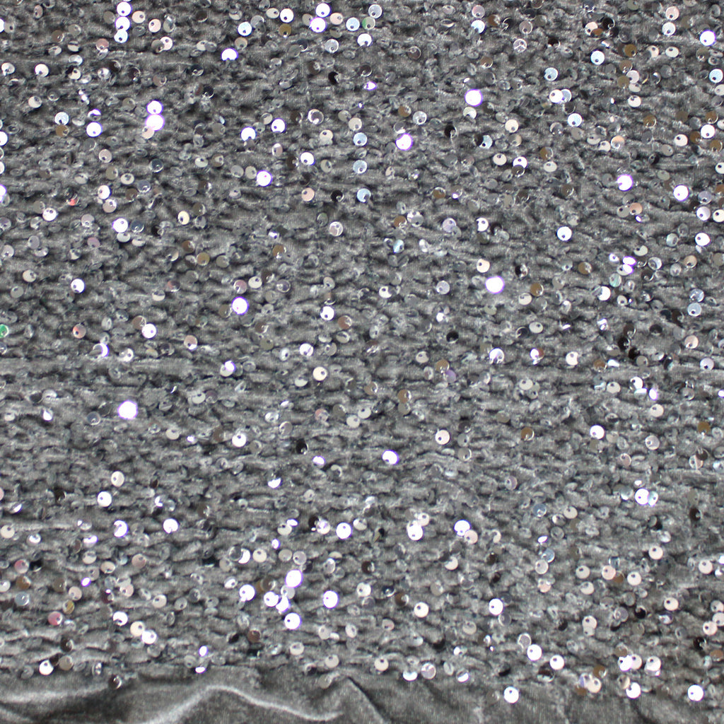 Tul bordado con lentejuela sobre terciopelo A789 color gris, ideal para vestidos y disfracez