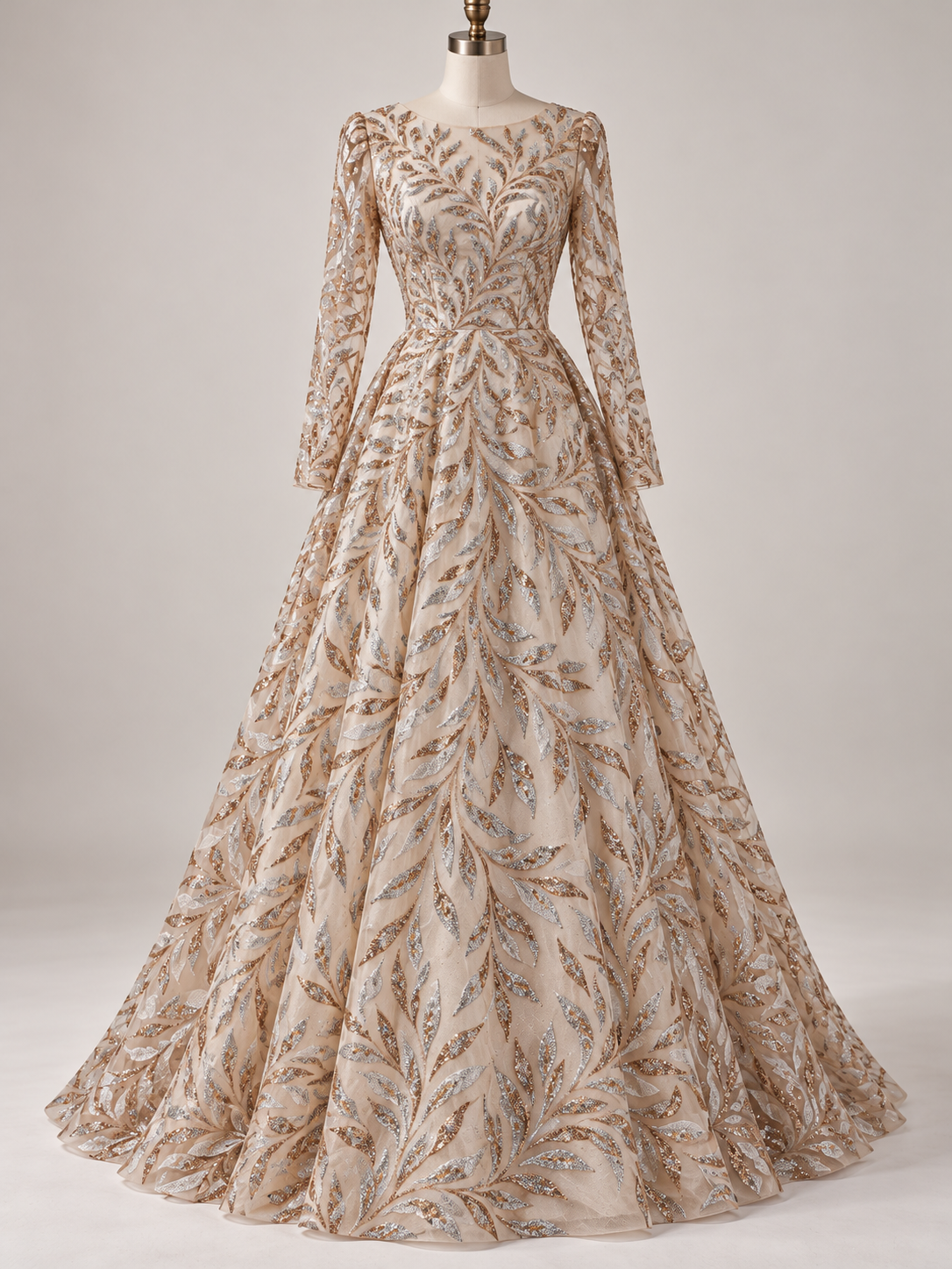 Inspiración de vestido generada con IA: Tul Bordado Con Diseño Aplicaciones de Pedrería Y Glitter Color Oro -HH200 ideal para vestidos de noche de boda y de XV años; se vende la tela.