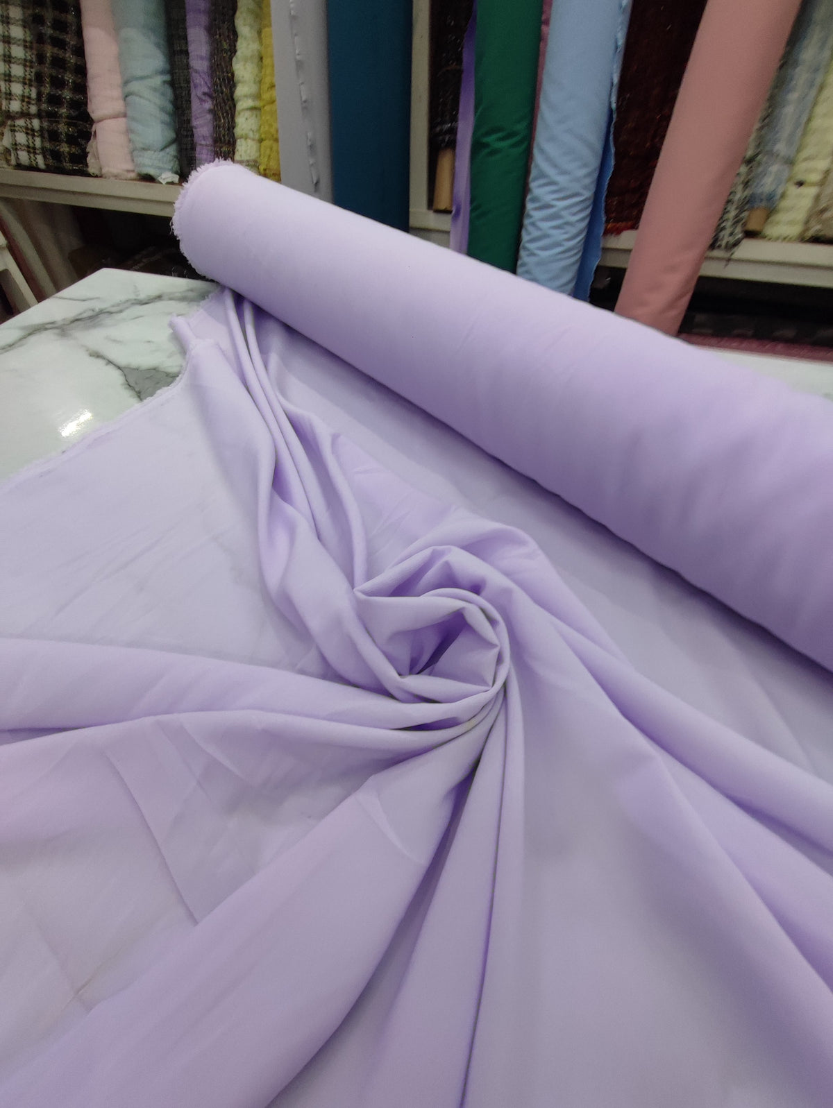 HH10 Lila: fotografía real de la tela. Ceremonia Textil. Se vende tela por metro.