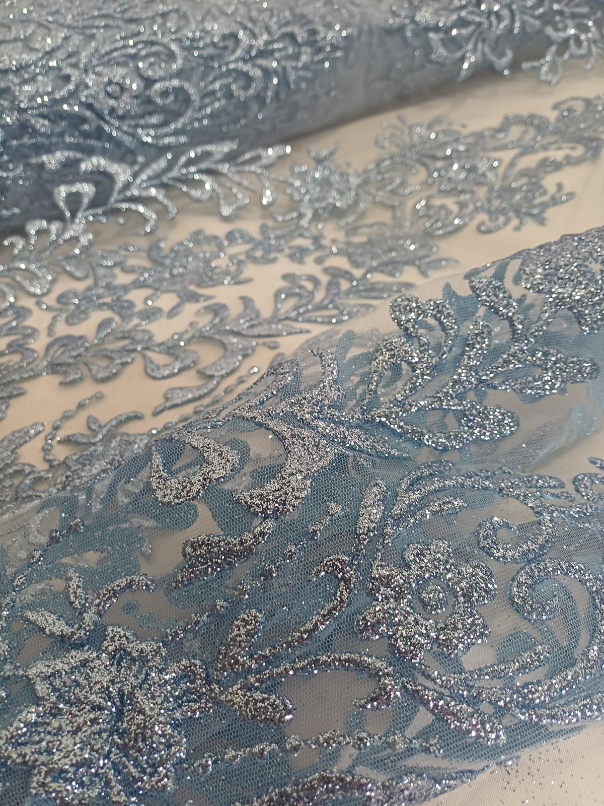 HH253 CIELO: fotografía real del tejido y color exacto. Ceremonia Textil. Se vende tela por metro.