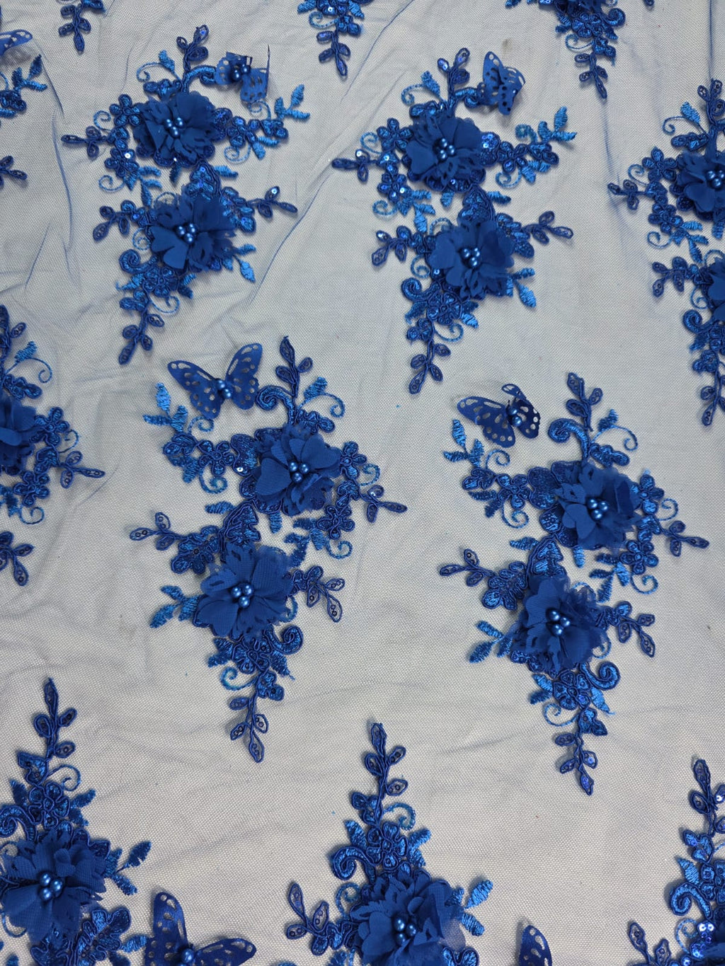 Tul Bordado Con Perlas, Lentejuelas, Mariposas y Flores 3D - HH275