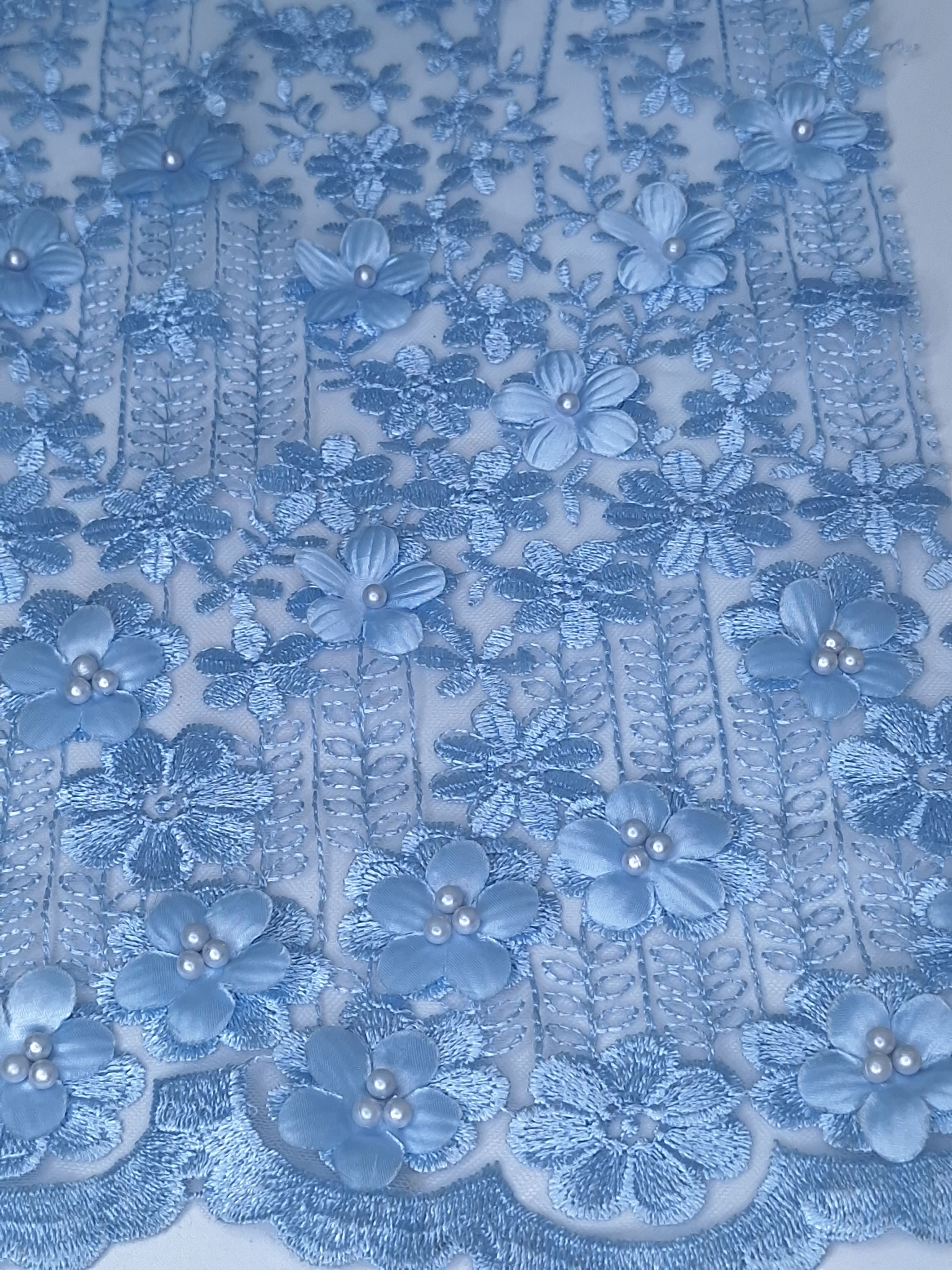 Tul bordado color cielo A928, ideal para vestidos de noche de boda y de XV años