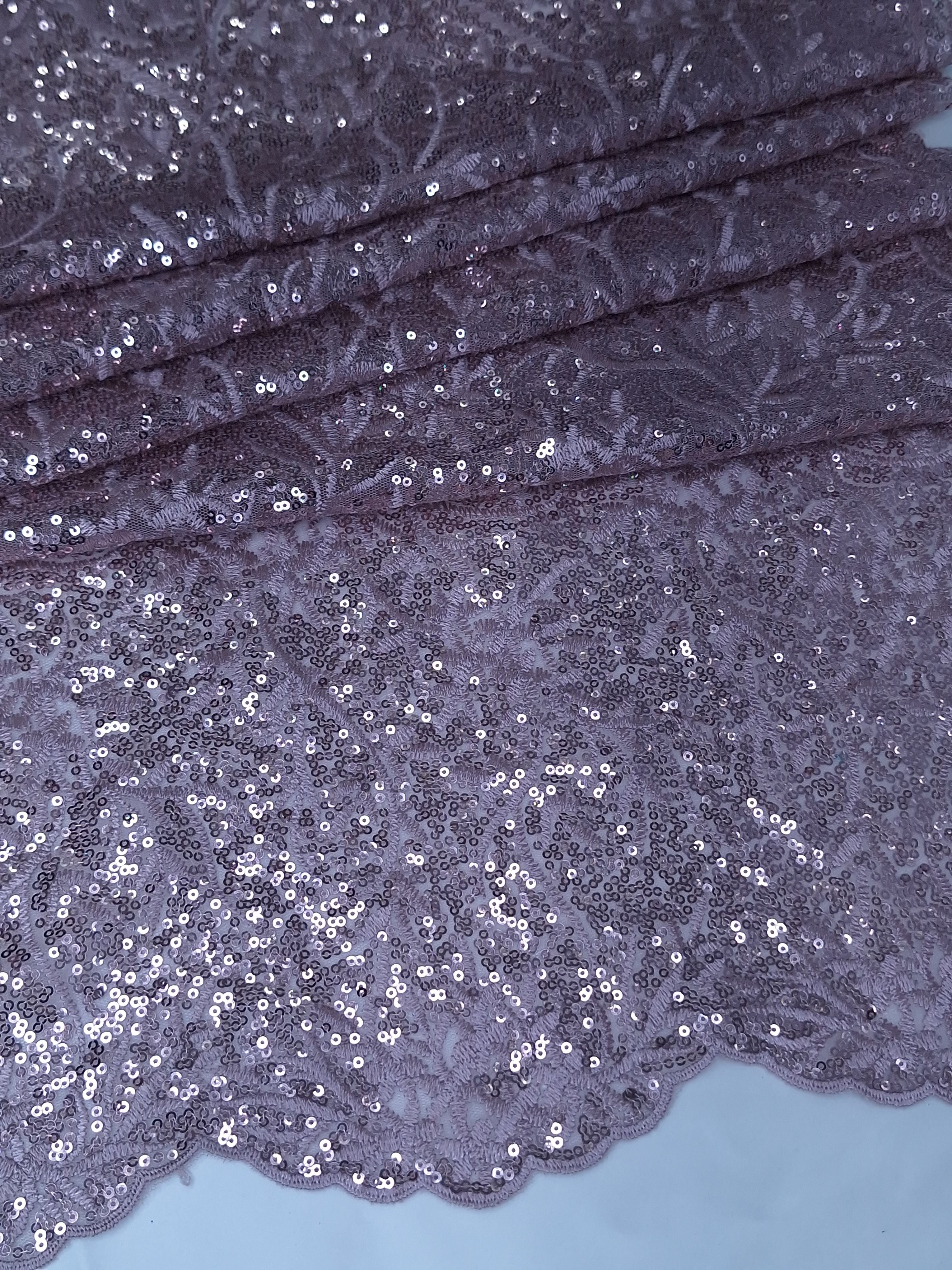 Tul bordado color malva H178, ideal para vestidos de noche de boda y de XV años