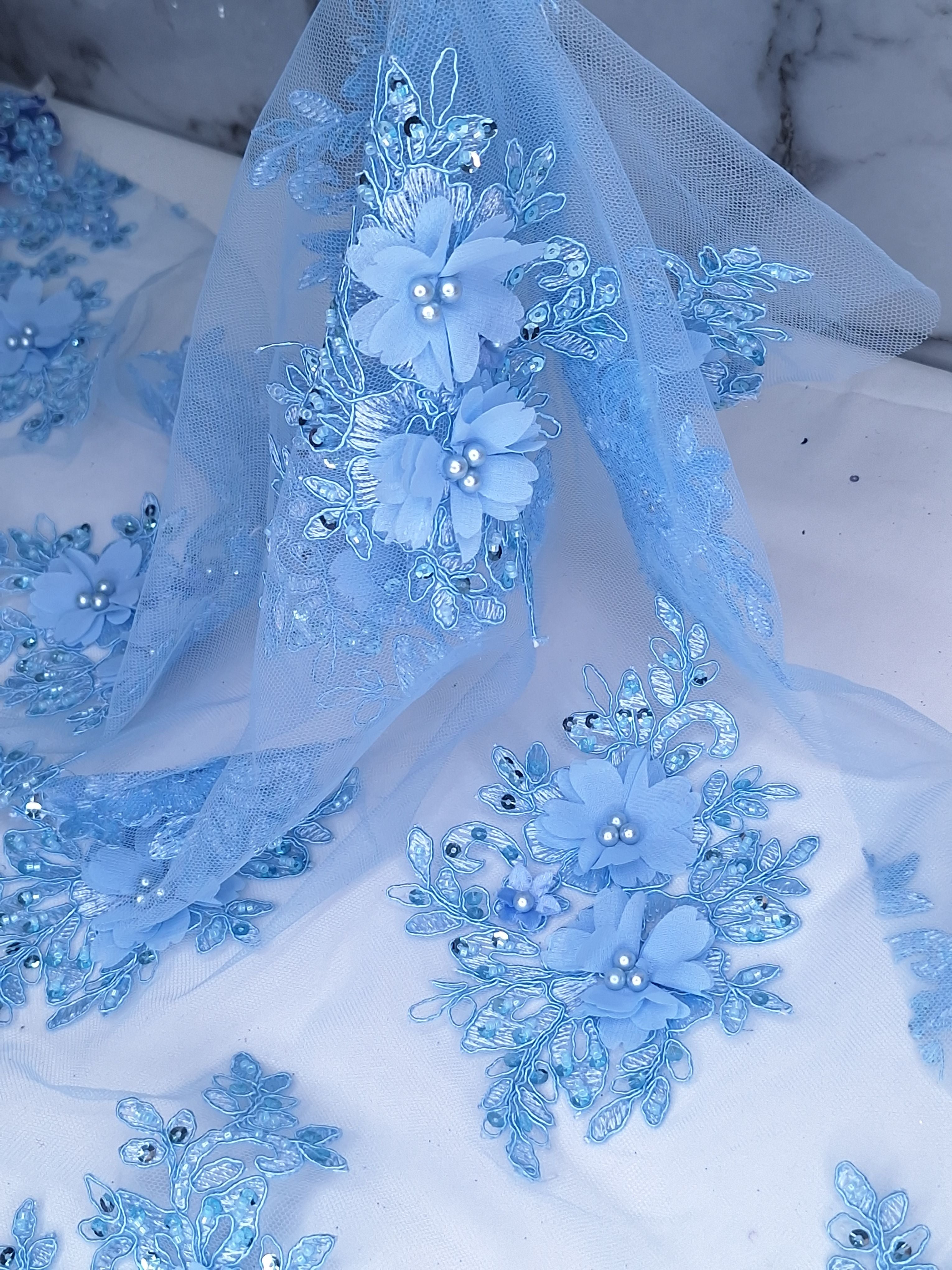 Tul bordado color cielo H163, ideal para vestidos de noche de boda y de XV años