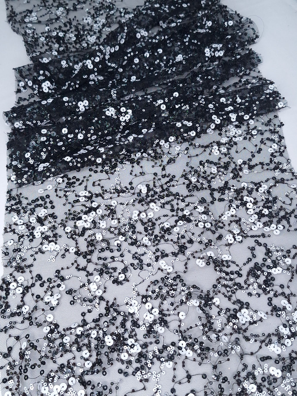 Tul bordado color Negro A665, ideal para vestidos de noche de boda y de XV años