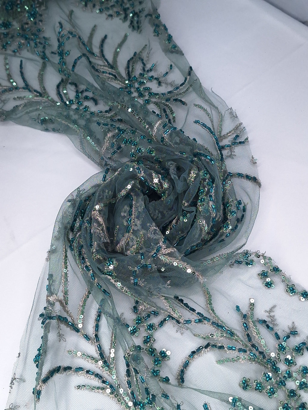 Tul bordado color esmeralda GR15, ideal para vestidos de noche de boda y de XV años