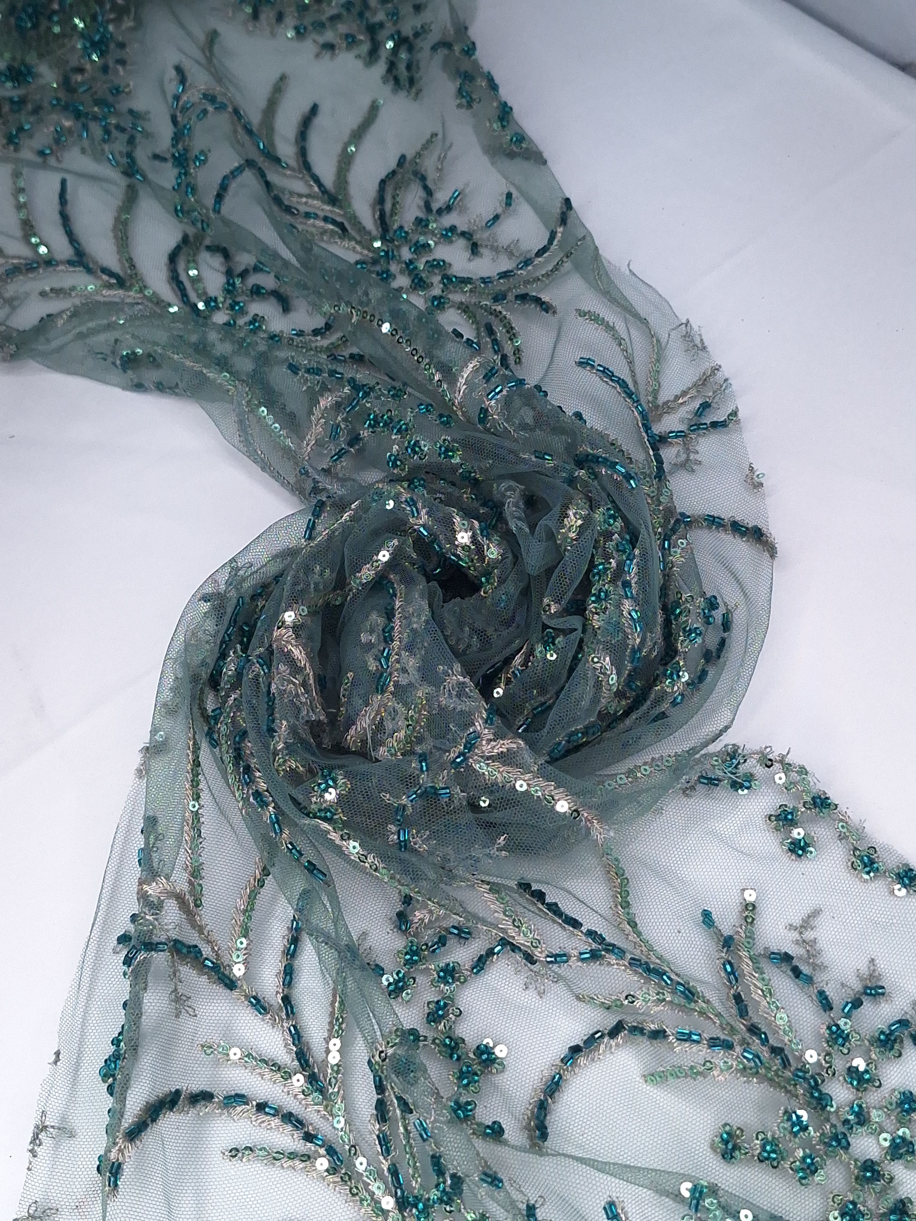 Tul bordado color esmeralda GR15, ideal para vestidos de noche de boda y de XV años