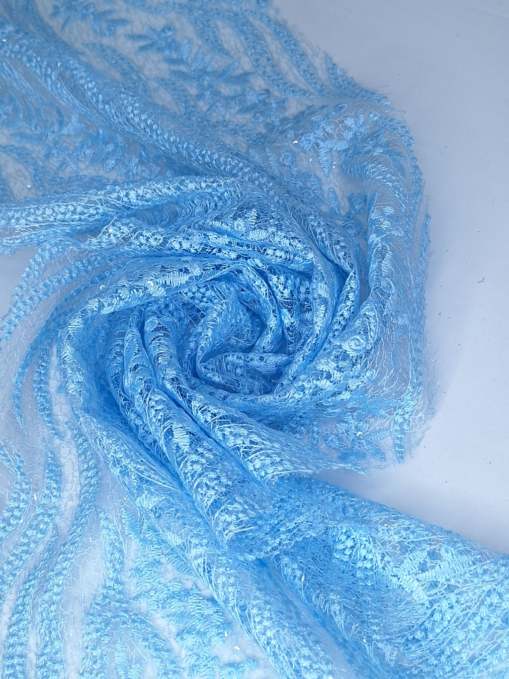 Tul bordado color cielo H084, ideal para vestidos de noche de boda y de XV años