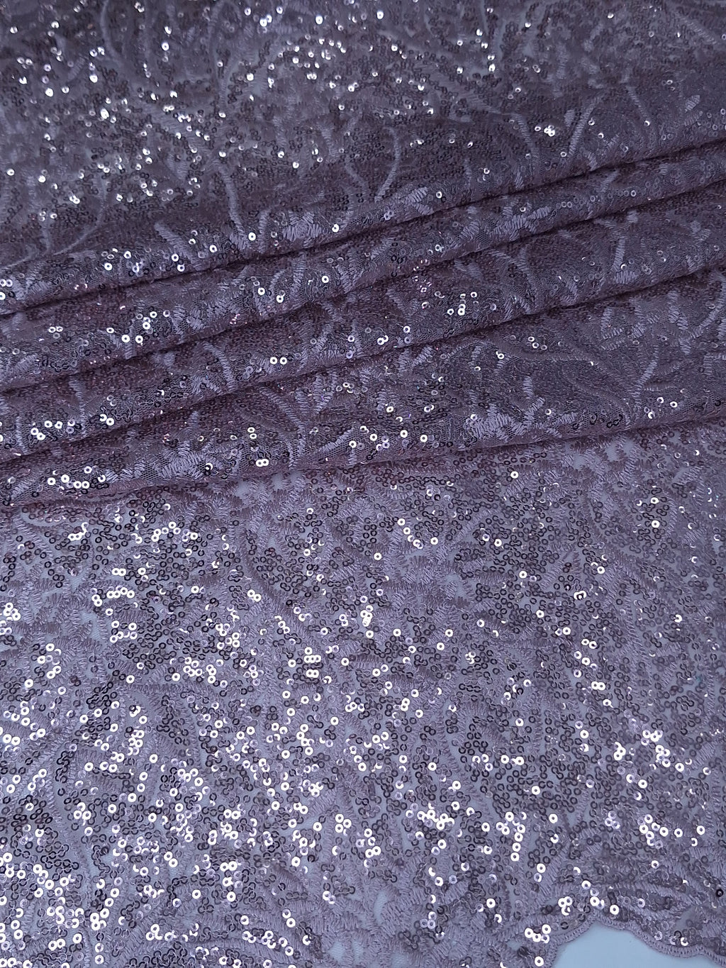 Tul bordado color malva H178, ideal para vestidos de noche de boda y de XV años