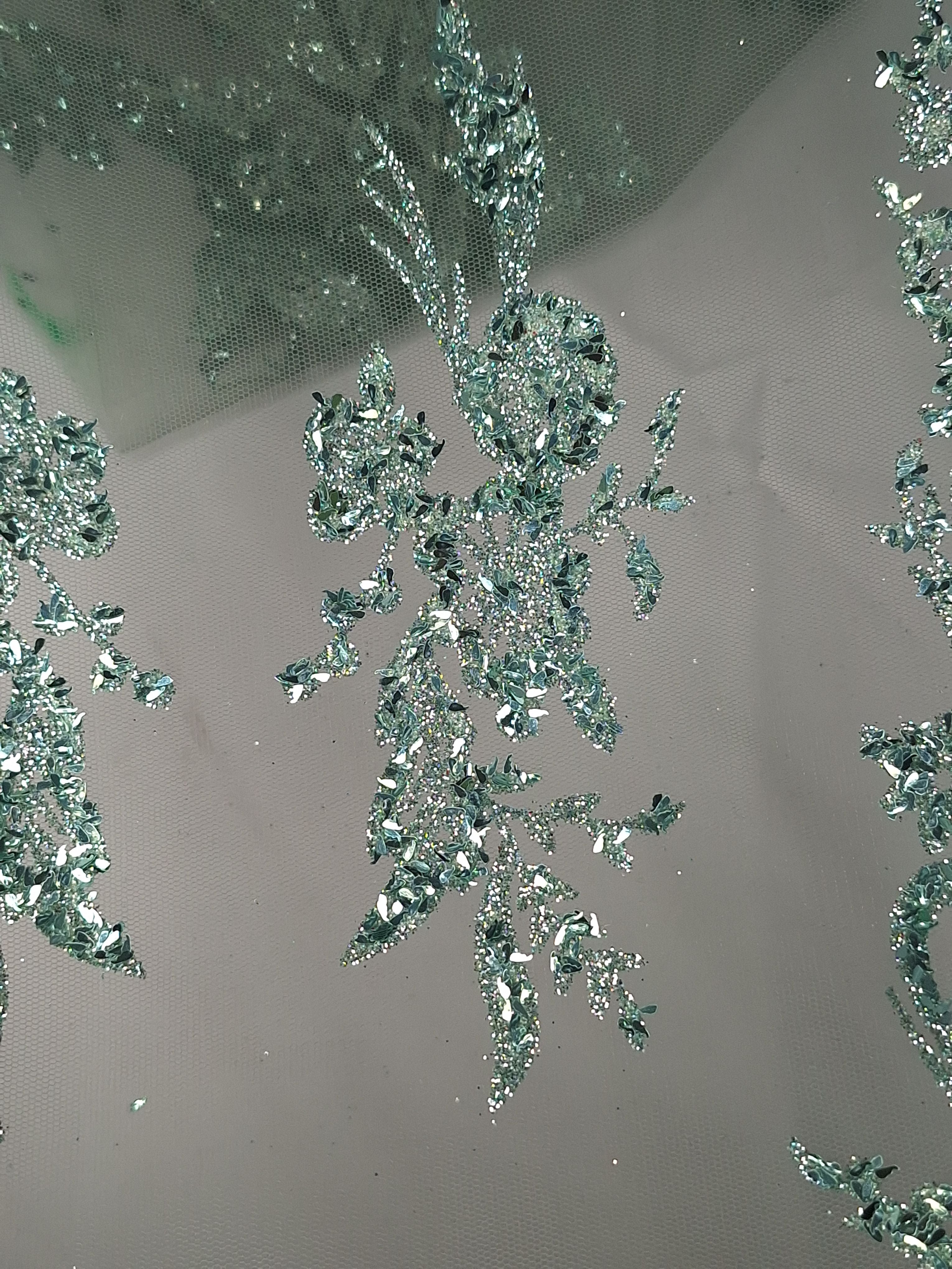 Tul bordado color verde H096, ideal para vestidos de noche de boda y de XV años