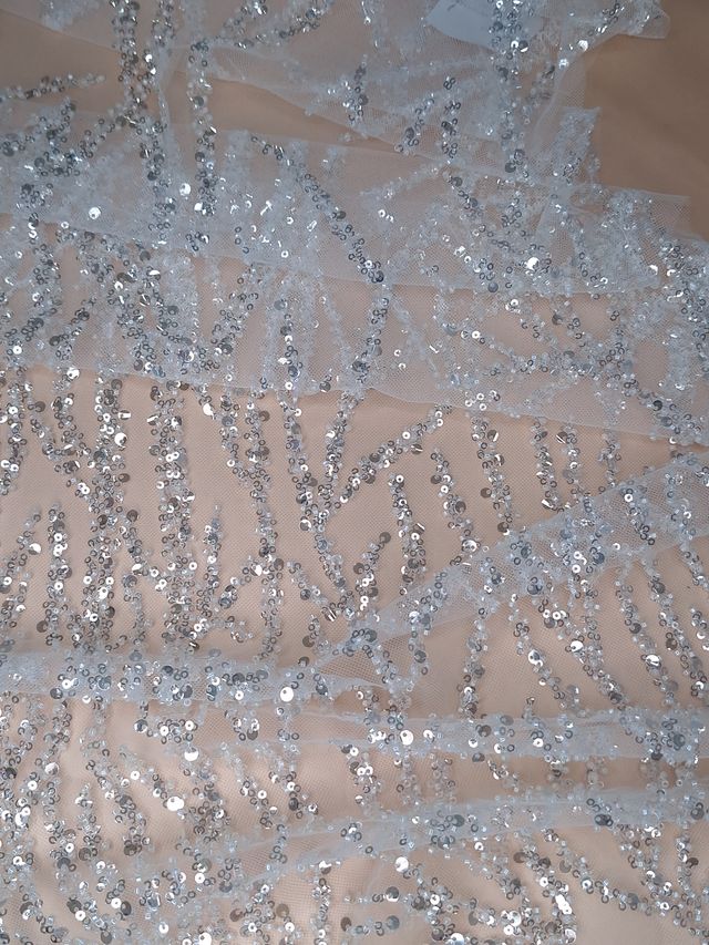 Tul bordado color hueso A957, ideal para vestidos de noche de boda y de XV años