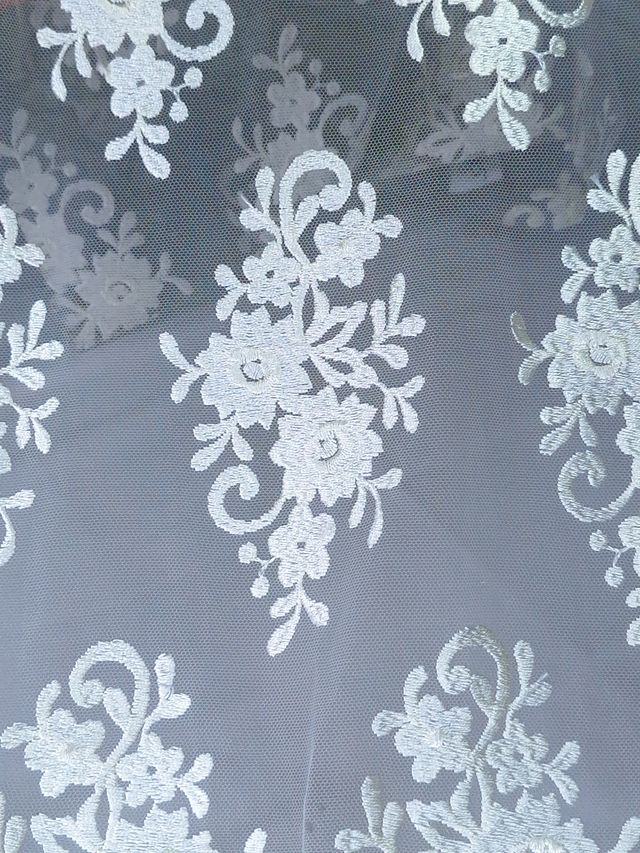 Tul bordado color hueso A955, ideal para vestidos de noche de boda y de XV años