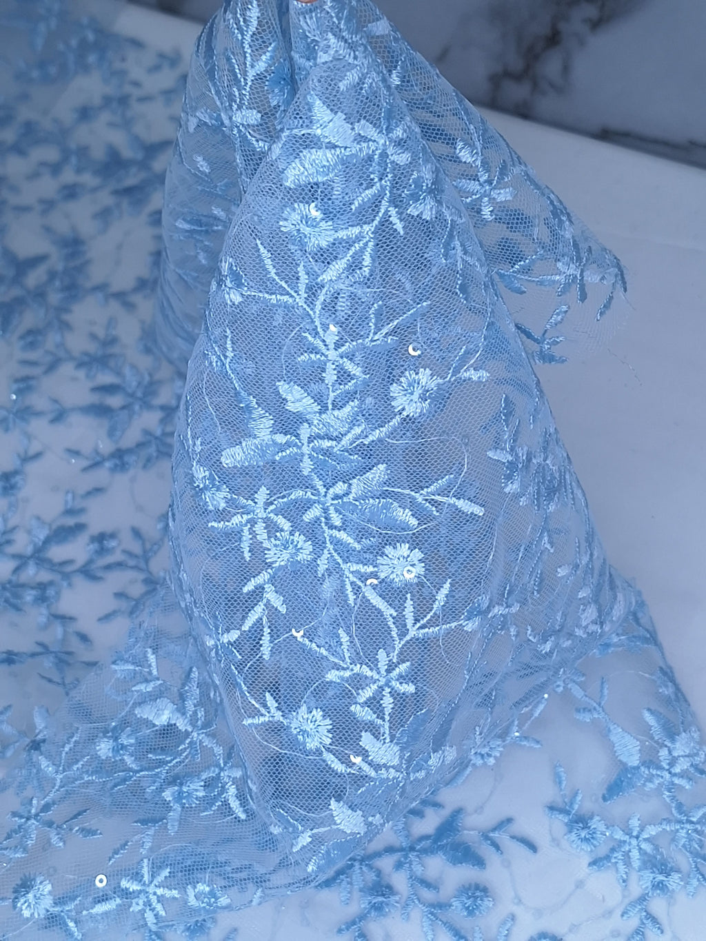 Tul bordado color cielo H081, ideal para vestidos de noche de boda y de XV años