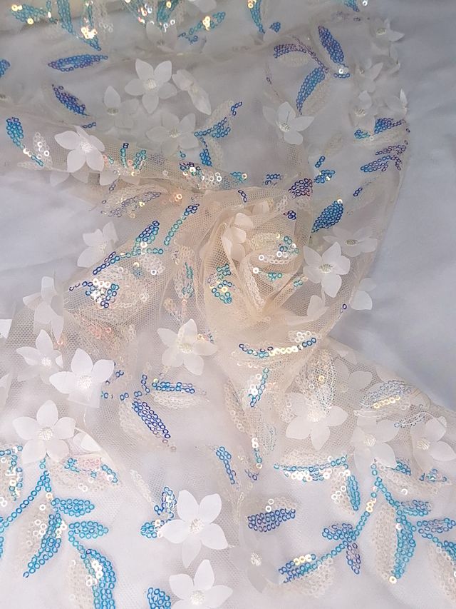 Tul bordado color hueso H103, ideal para vestidos de noche de boda y de XV años