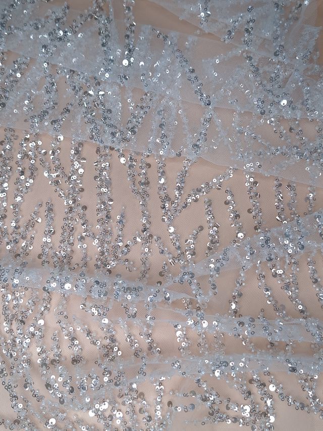 Tul bordado color hueso A957, ideal para vestidos de noche de boda y de XV años