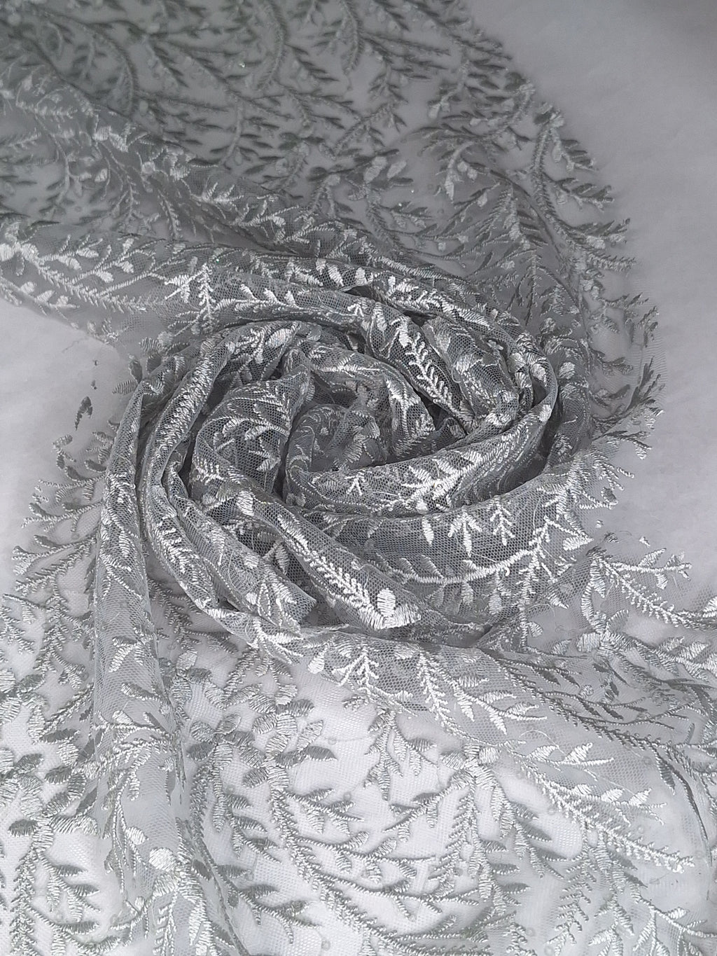 Tul bordado color plata H083, ideal para vestidos de noche de boda y de XV años
