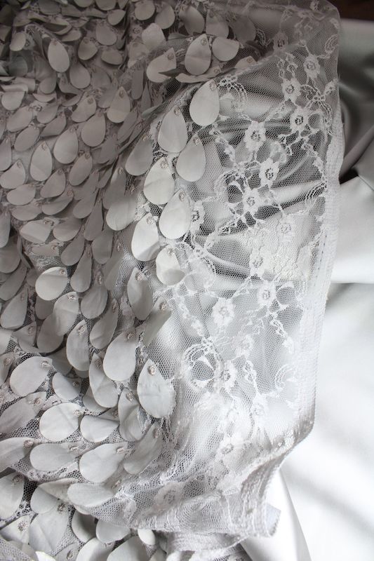 Tul bordado color plata A369, ideal para vestidos de noche de boda y de XV años
