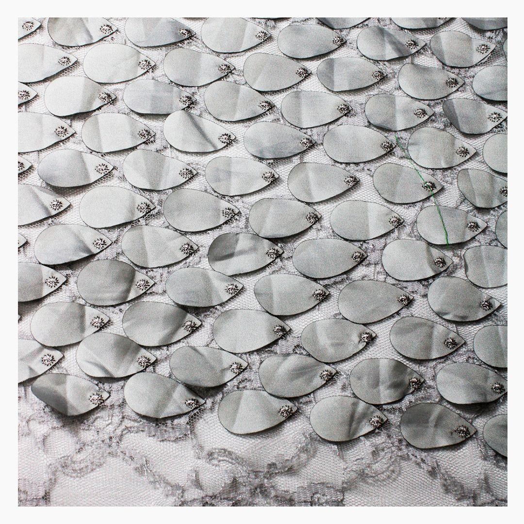 Tul bordado color plata A369, ideal para vestidos de noche de boda y de XV años