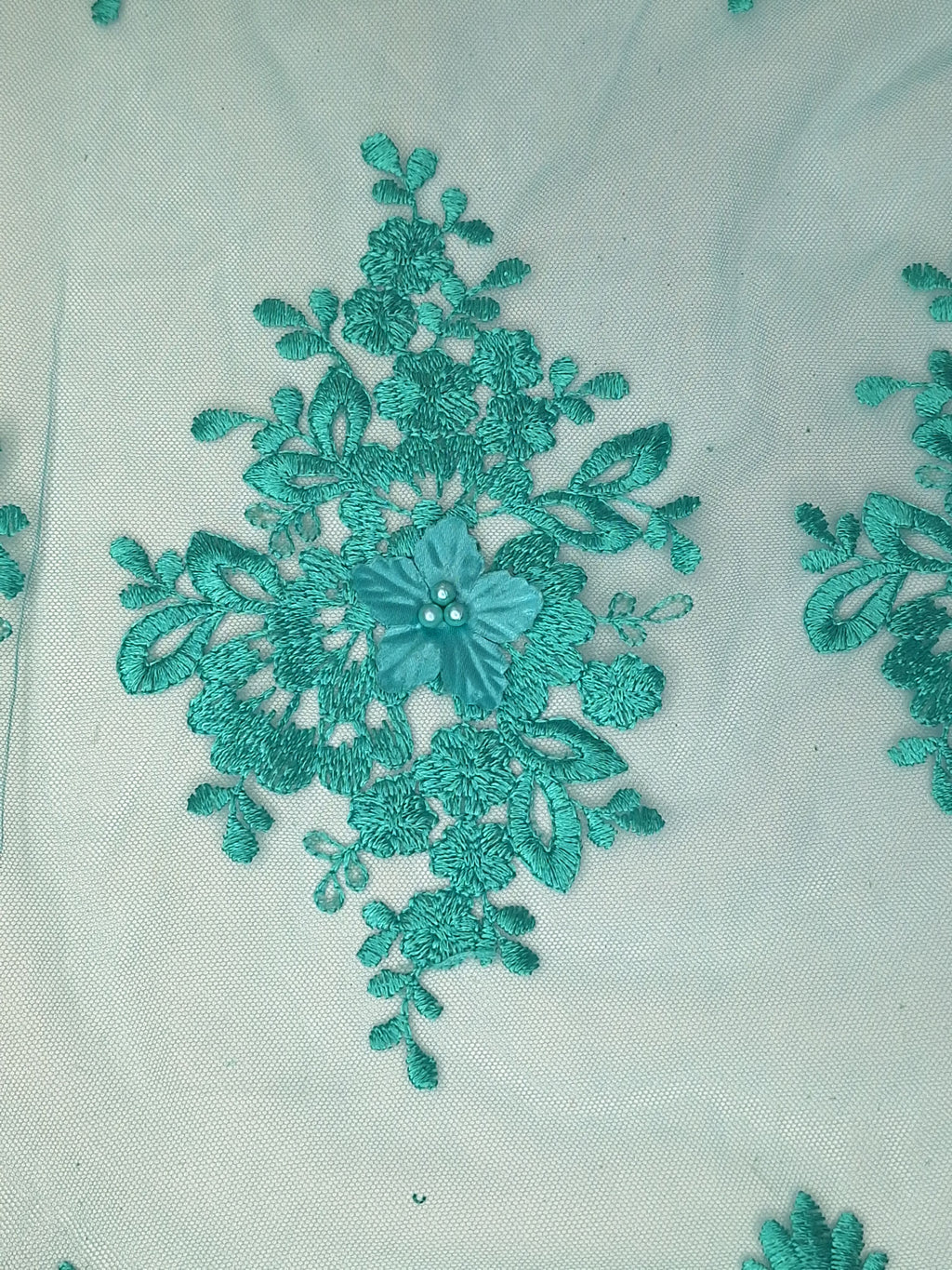 Tul bordado color Aqua A858, ideal para vestidos de noche de boda y de XV años