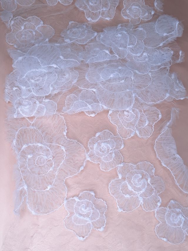 Tul bordado color hueso H042, ideal para vestidos de noche de boda y de XV años