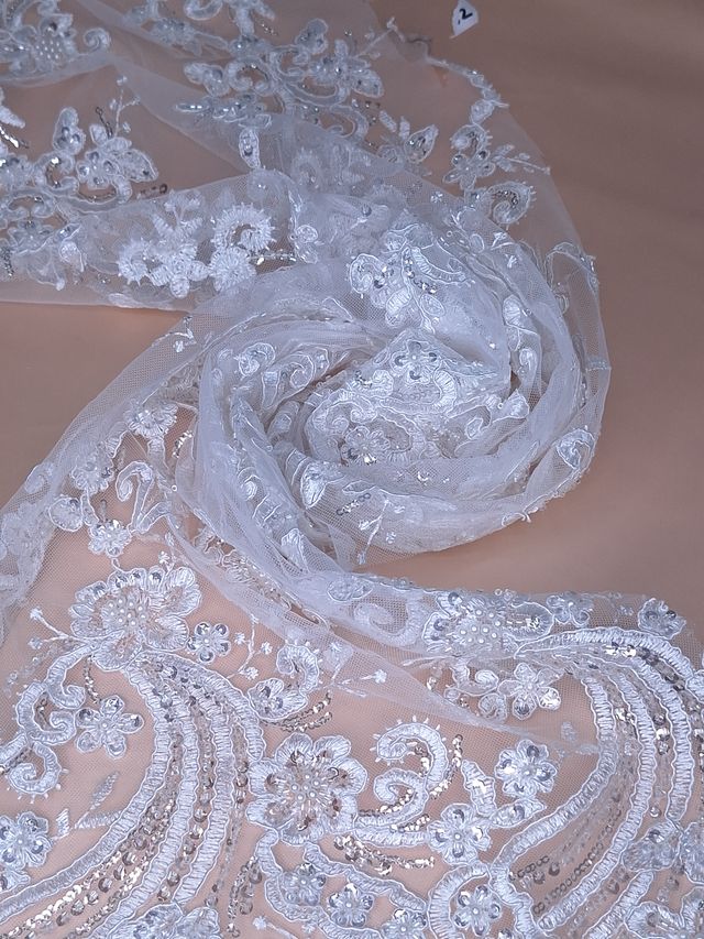 Tul bordado color blanco H156, ideal para vestidos de noche de boda y de XV años