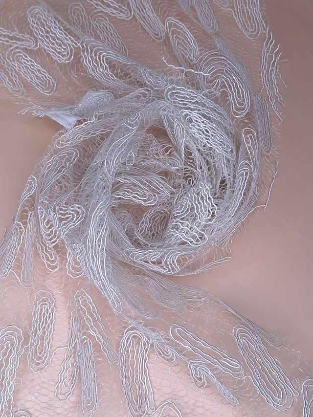 Tul bordado color hueso A164, ideal para vestidos de noche de boda y de XV años