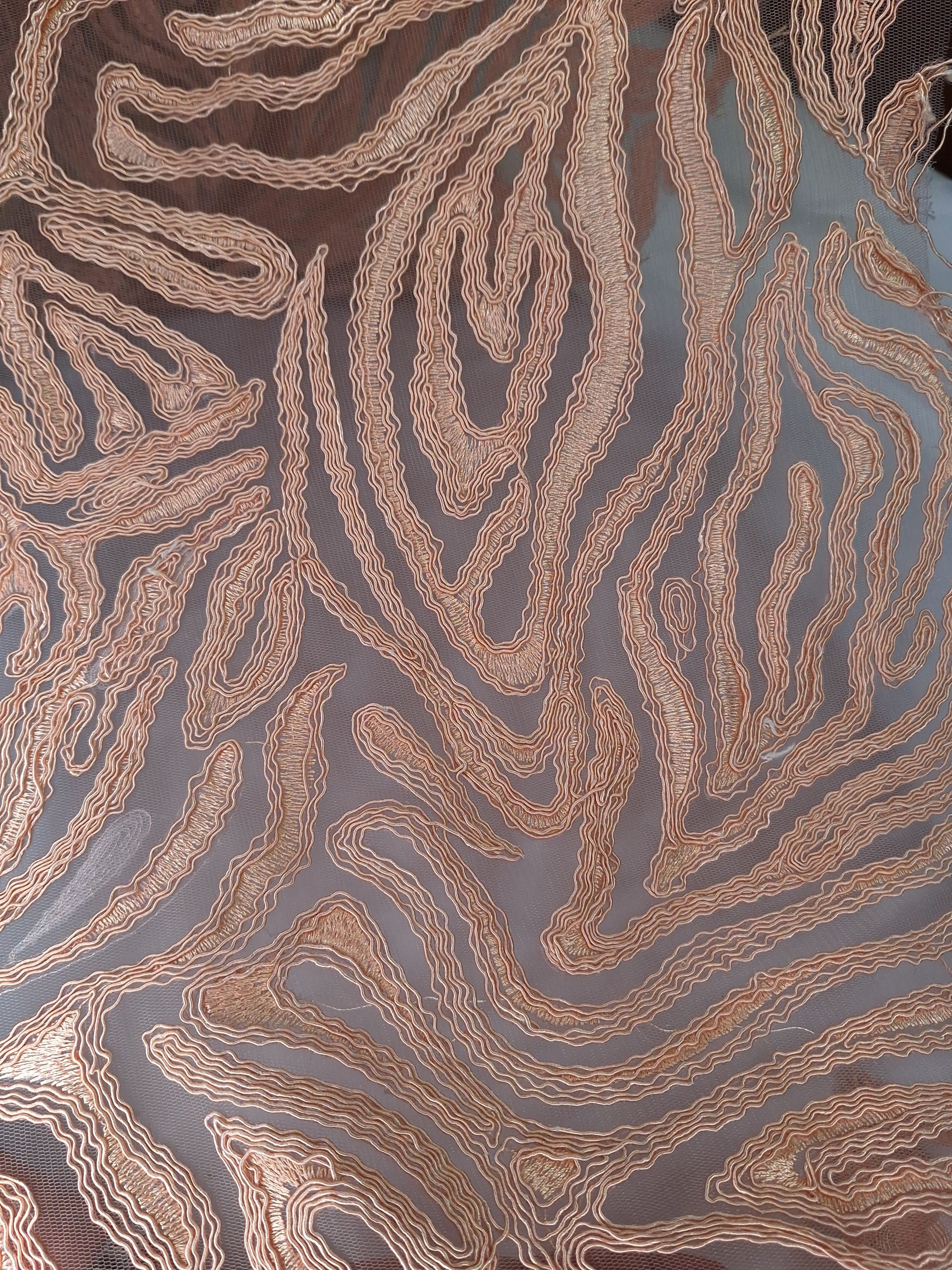 Tul bordado color durazno A154, ideal para vestidos de noche de boda y de XV años