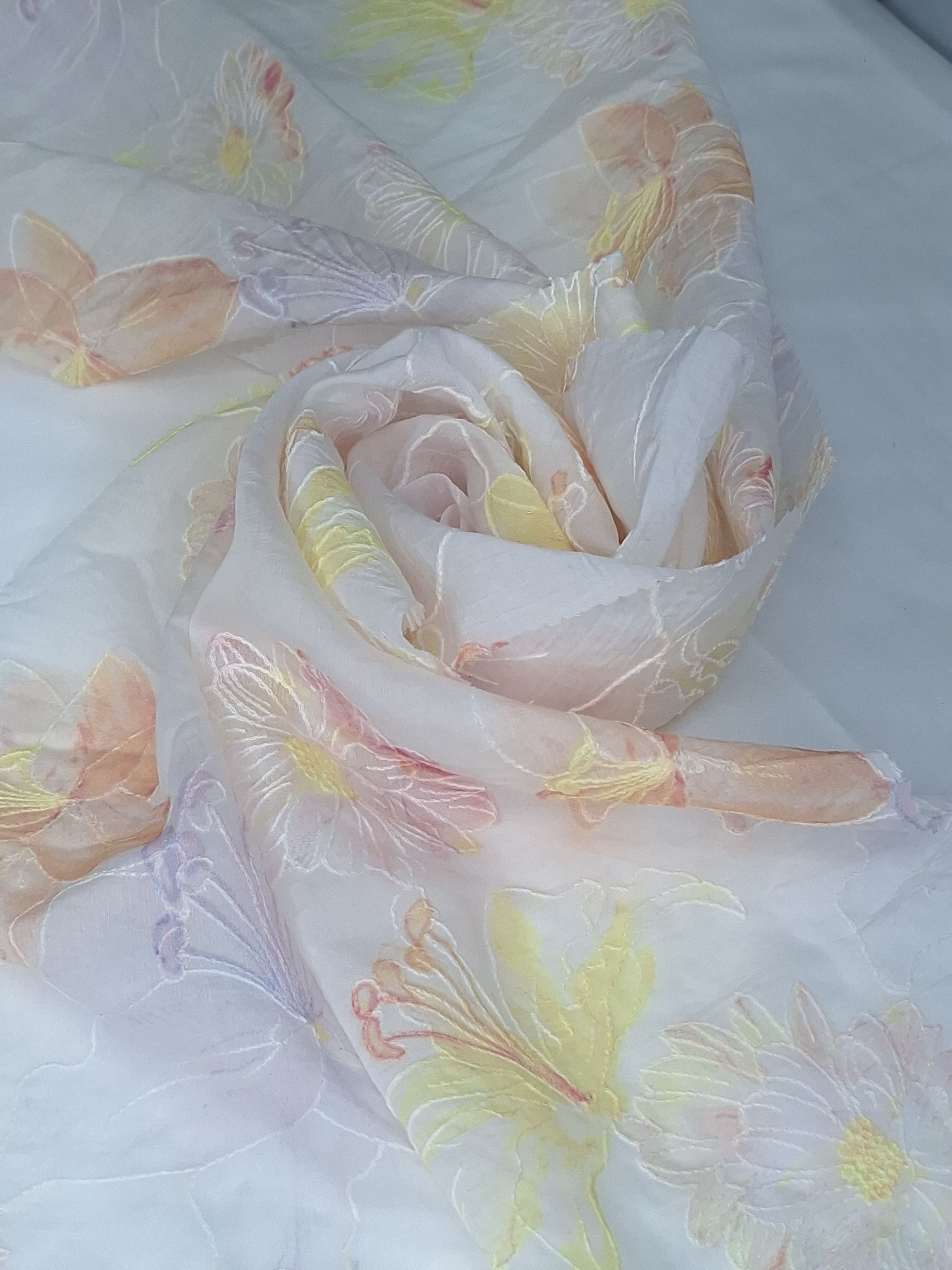 Tul bordado color amarillo H182, ideal para vestidos de noche de boda y de XV años