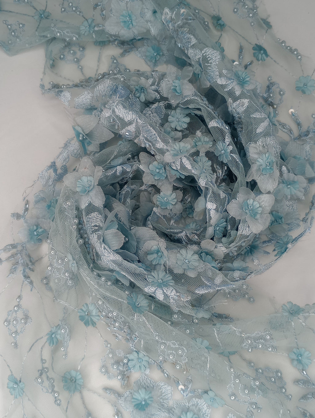 Tul bordado color cielo A862, ideal para vestidos de noche de boda y de XV años