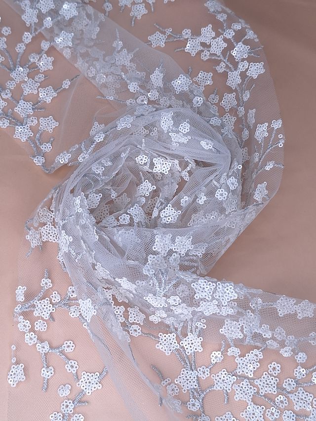 Tul bordado color blanco A986, ideal para vestidos de noche de boda y de XV años