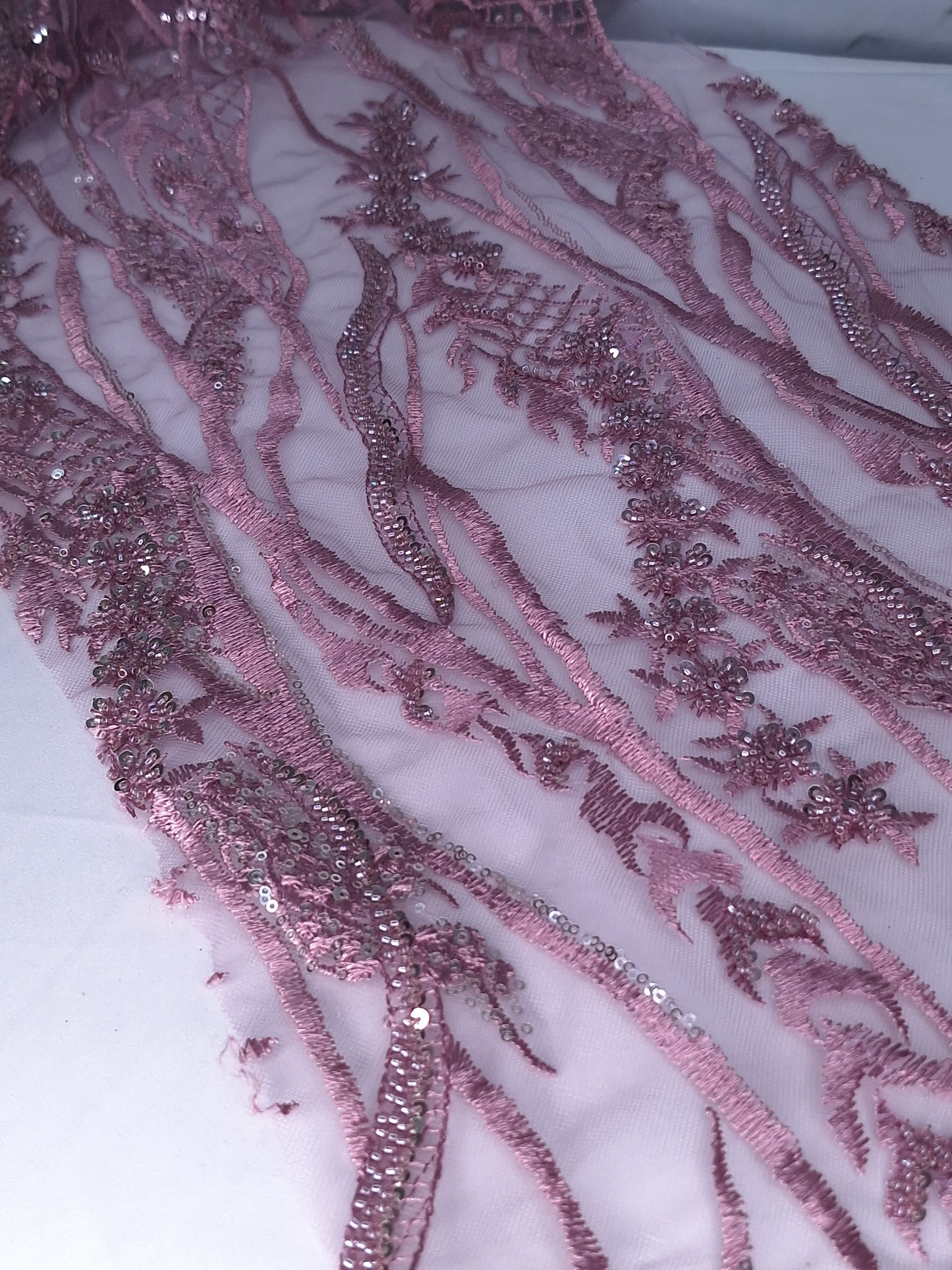 Tul bordado Color Mauve A951, ideal para vestidos de noche de boda y de XV años