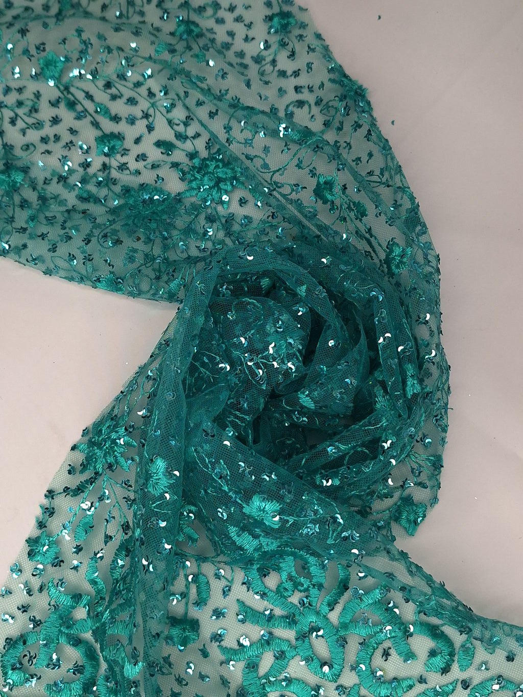 Tul bordado color esmeralda H099, ideal para vestidos de noche de boda y de XV años