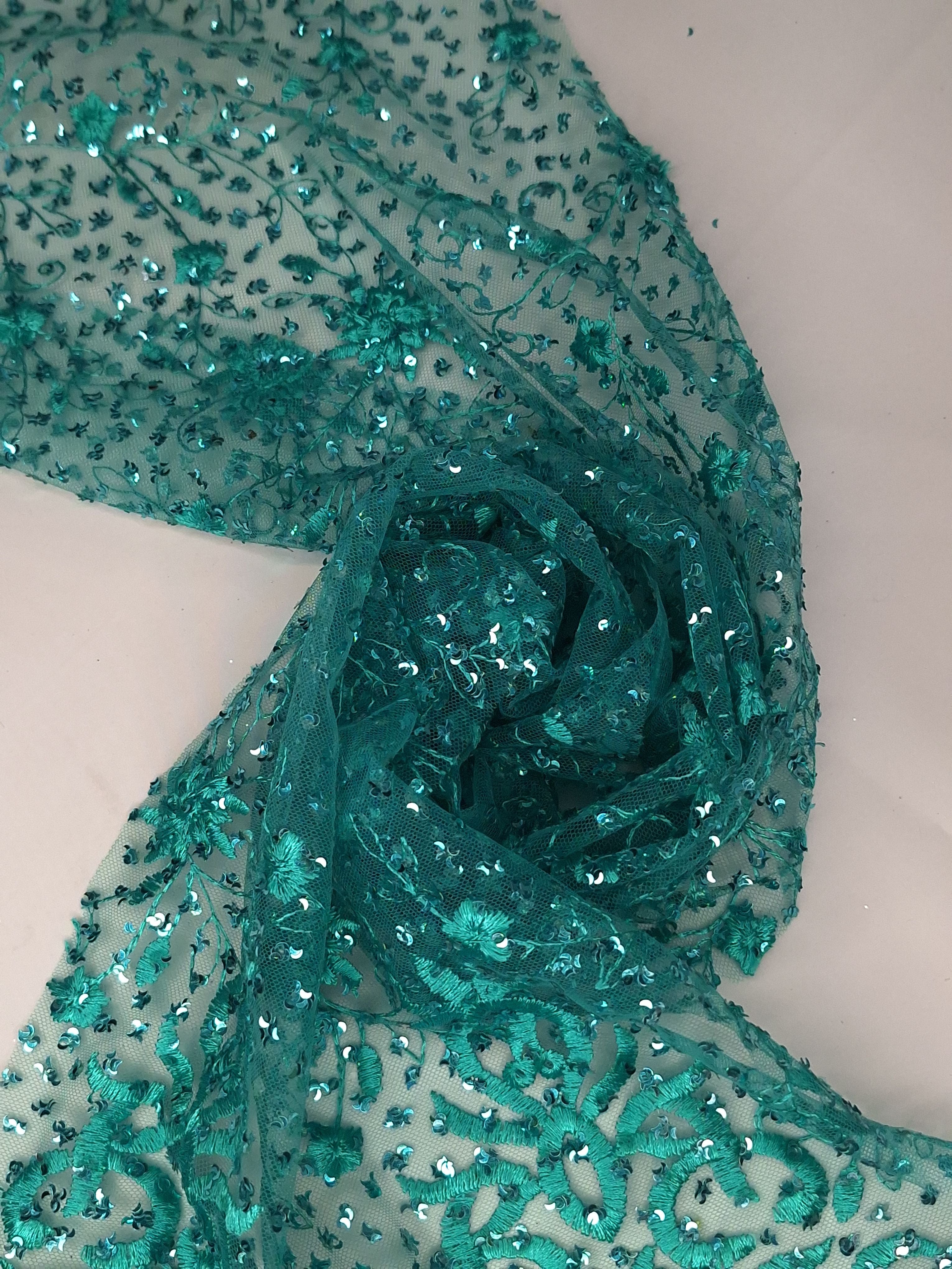 Tul bordado color esmeralda H099, ideal para vestidos de noche de boda y de XV años