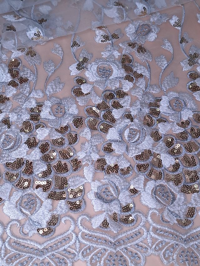 Tul bordado color hueso oro A927, ideal para vestidos de noche de boda y de XV años